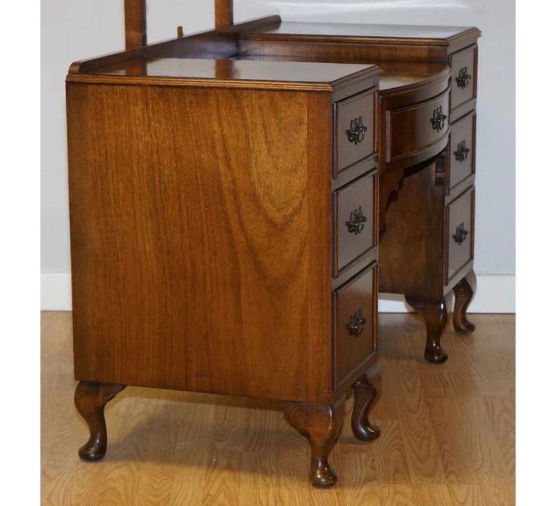 Queen Anne Style Vintage Burr Walnut Dressing Table & Stool with Trifold Mirrors In Good Condition In Pulborough, GB