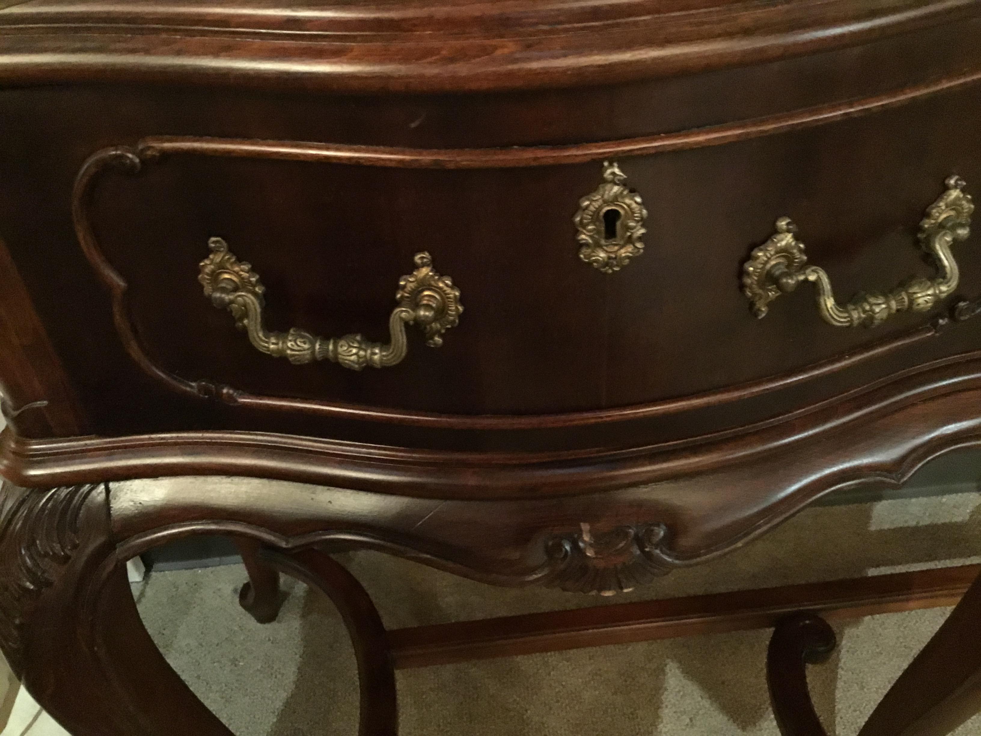 Queen Anne Style Vintage Console in Dark Walnut with Three Drawers In Good Condition In Houston, TX