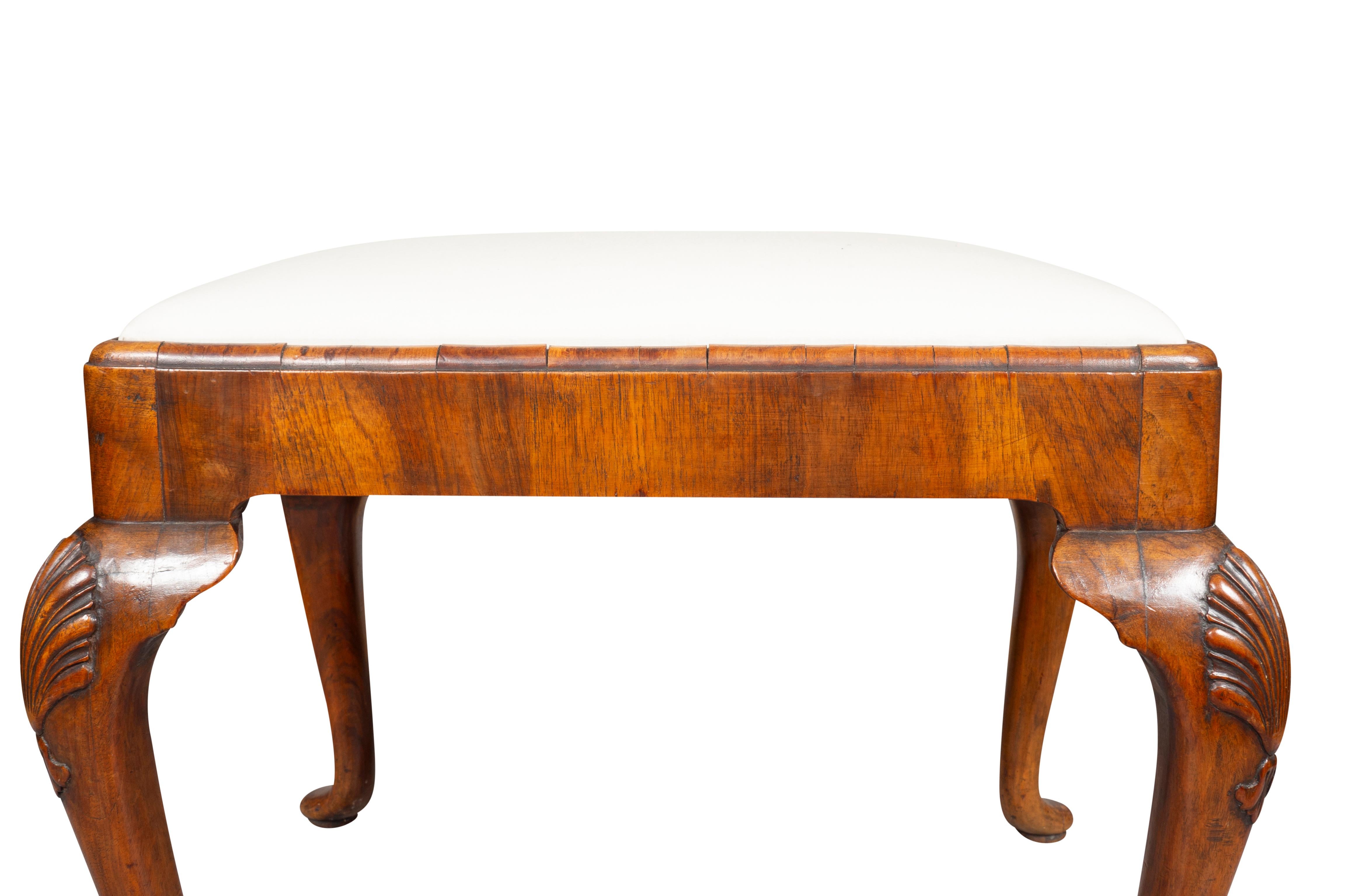 Queen Anne Style Walnut Bench For Sale 7