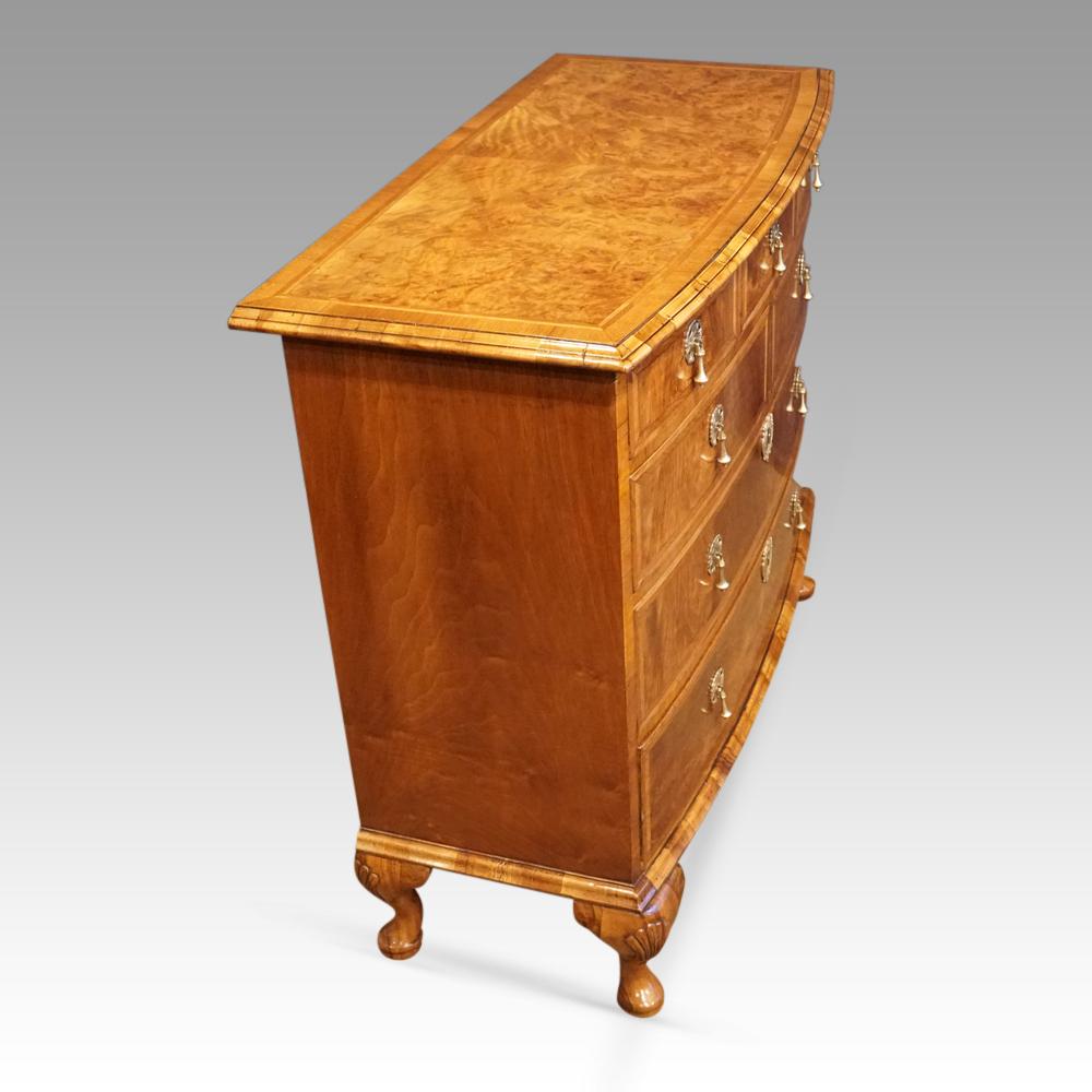 Early 20th Century Queen Anne style walnut bow chest 