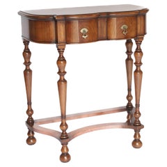 Queen Anne Style Walnut Console/Hall Table