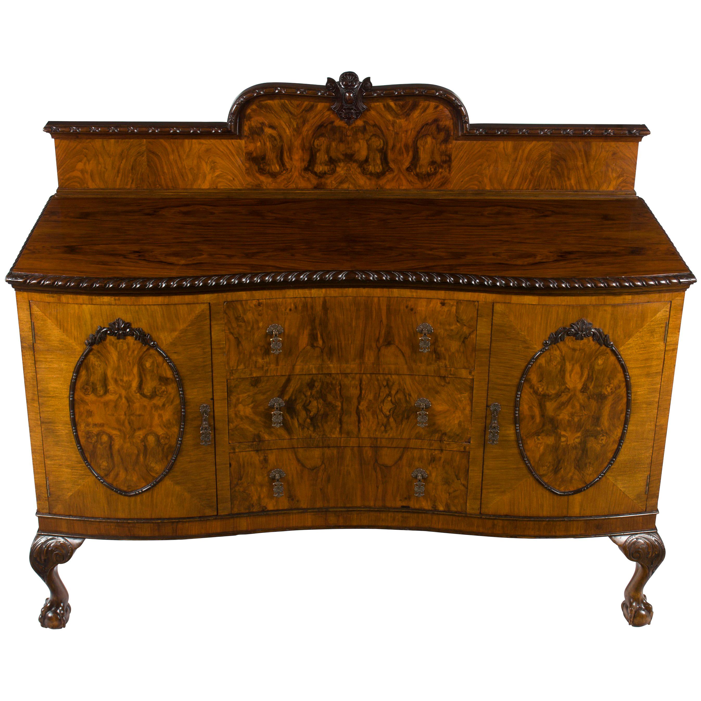 Queen Anne Style Walnut Serpentine Front Sideboard Buffet Ball and Claw Feet For Sale