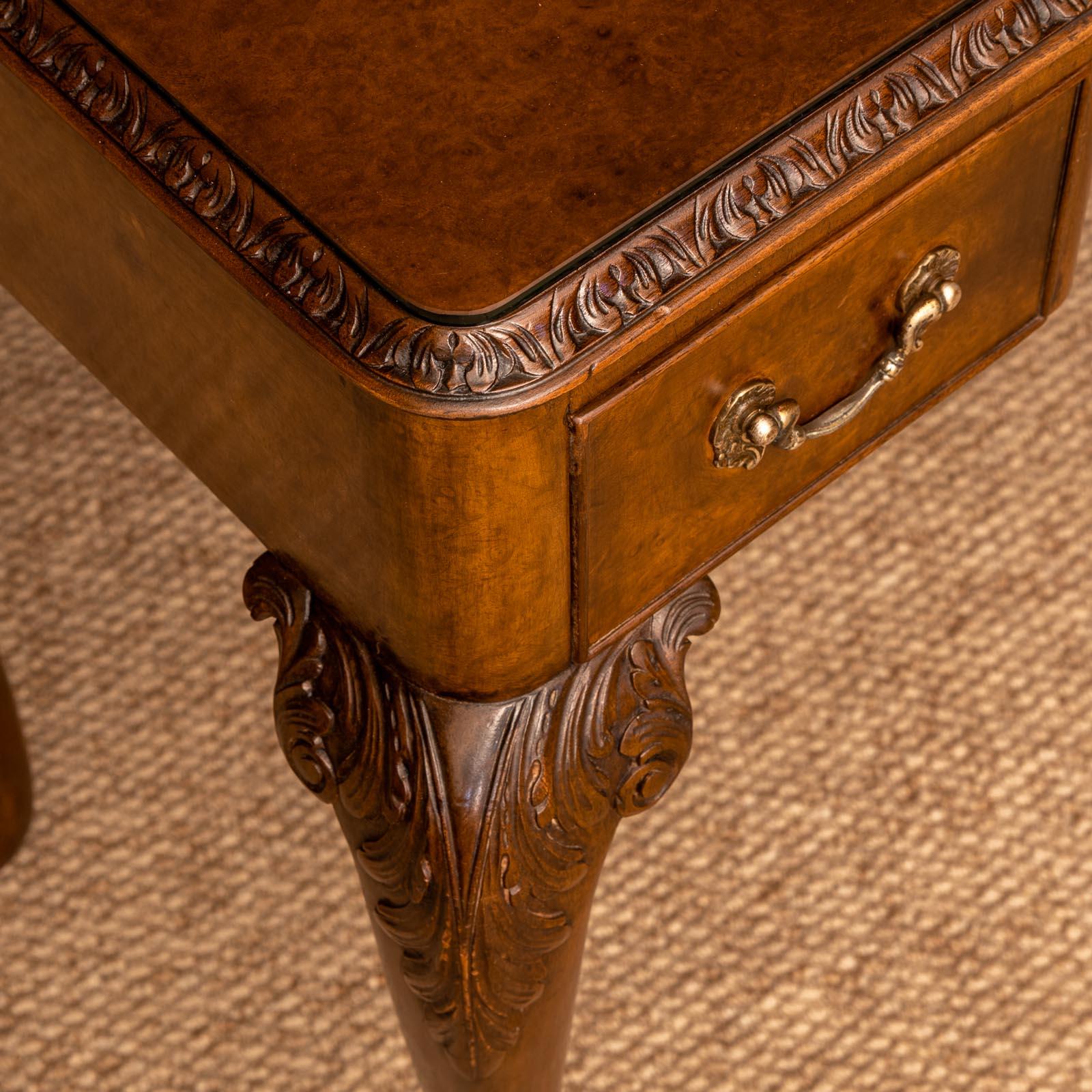 Polished Queen Anne Style Walnut Side Table