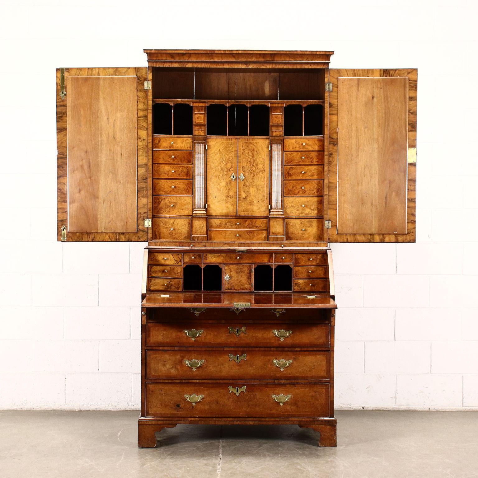 English Queen Anne Trumeau noce, Inghilterra XVIII Century For Sale