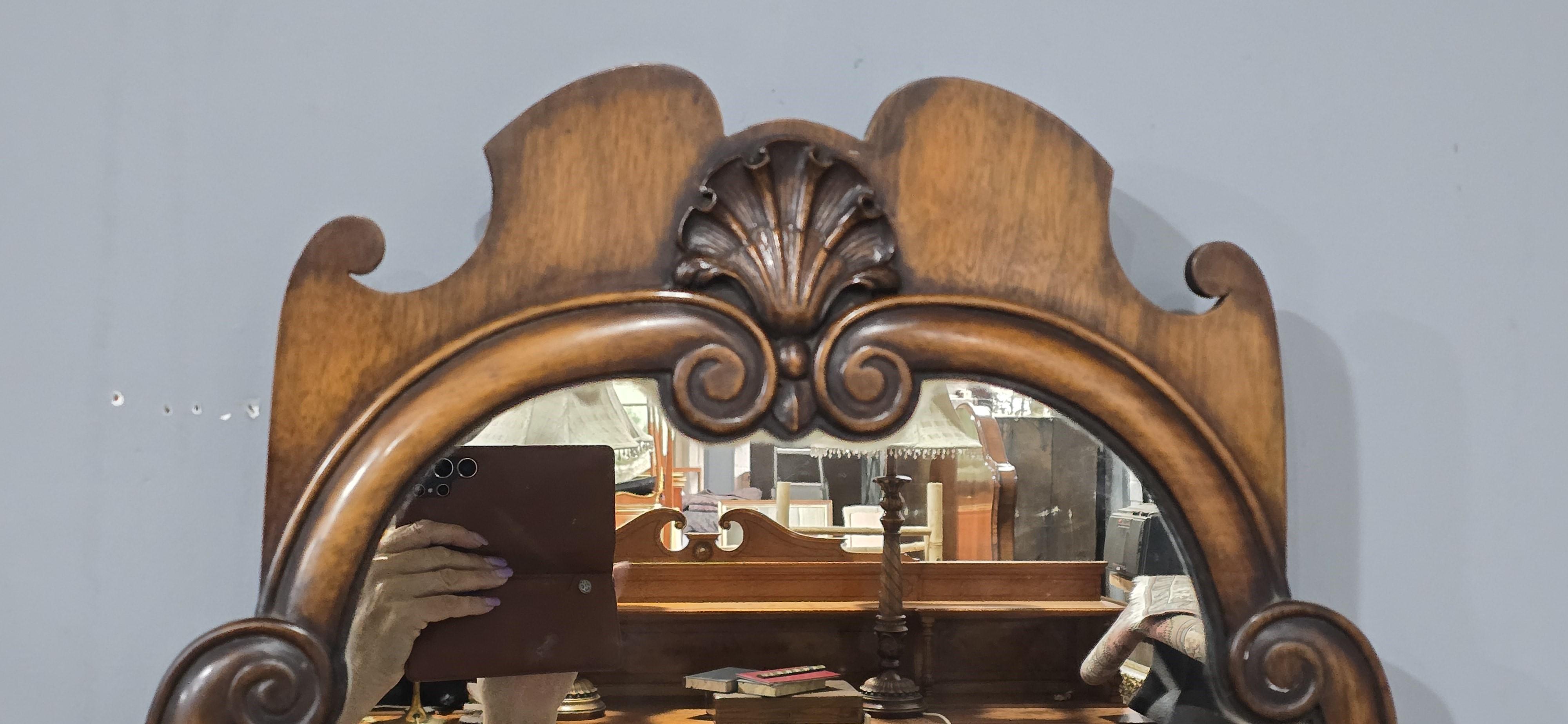 Queen Anne Walnut Pier Mirror In condizioni buone in vendita a Swadlincote, GB