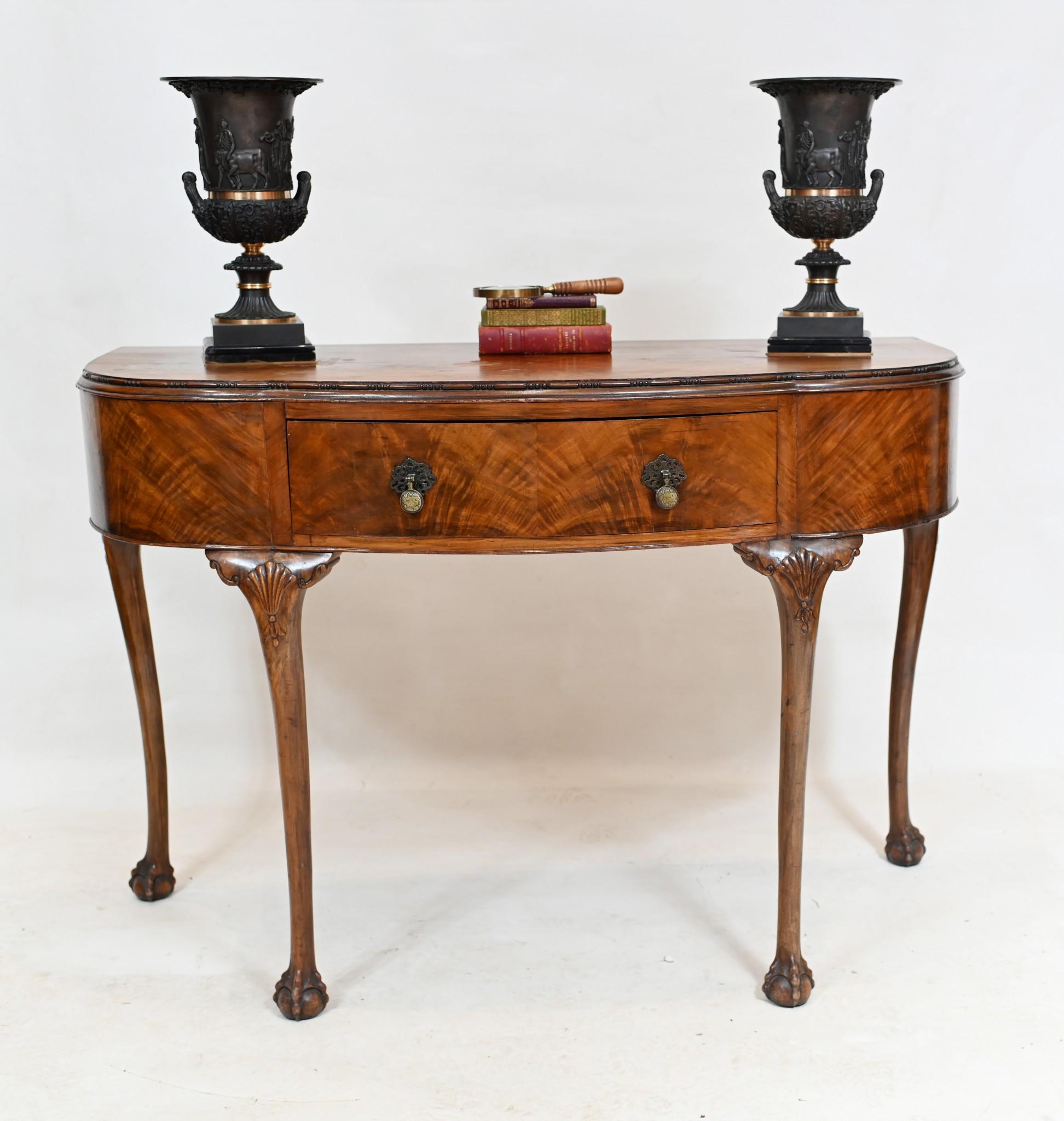 Queen Anne Walnut Sideboard Server Bow Front Buffet For Sale 6