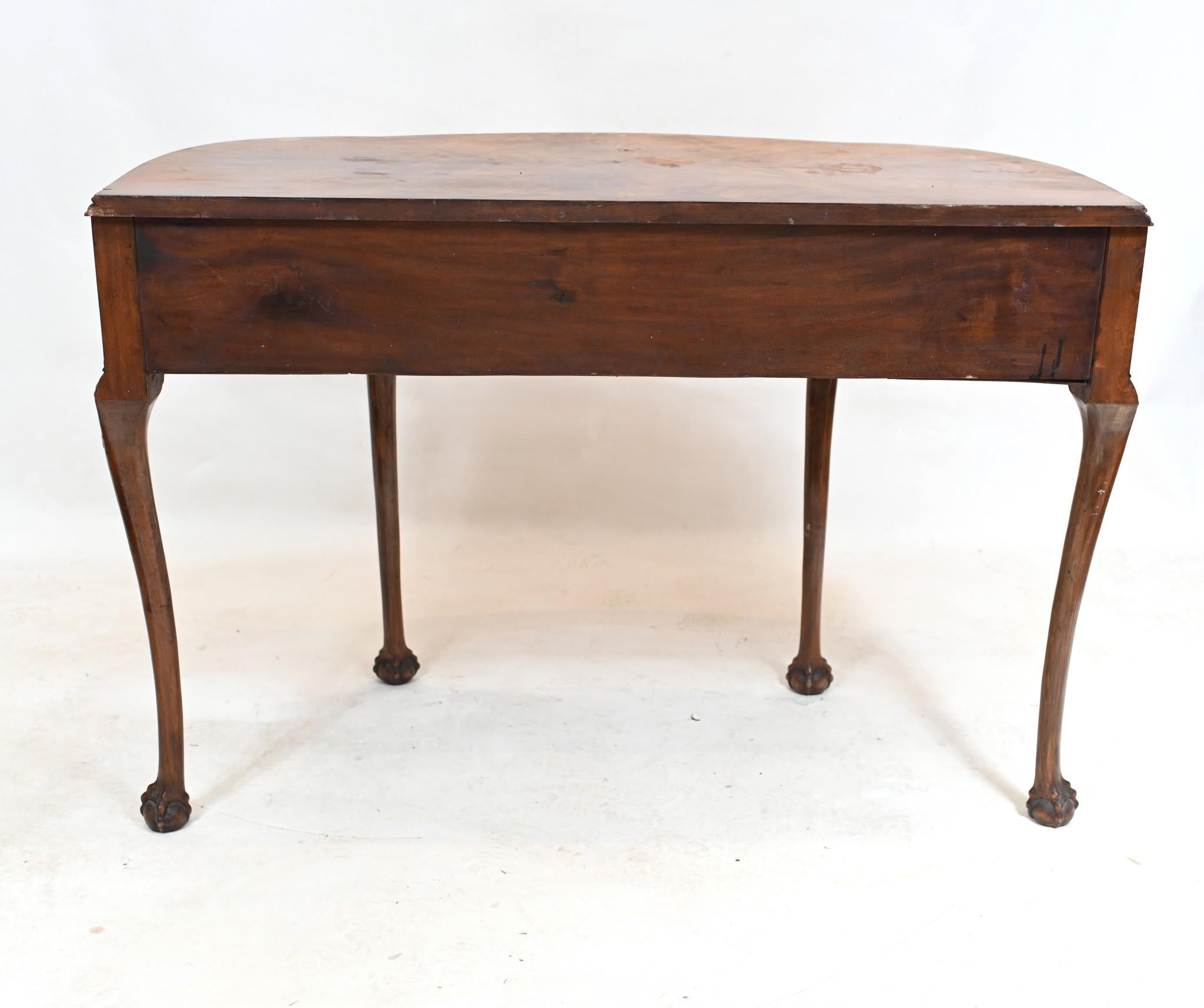You are viewing a cute Queen Anne style sideboard in walnut
Features a drawer to the front and stands on ball and claw feet
Lovely patina to the walnut and we date this piece of English
furniture to circa 1930
Bought from a private house in London's
