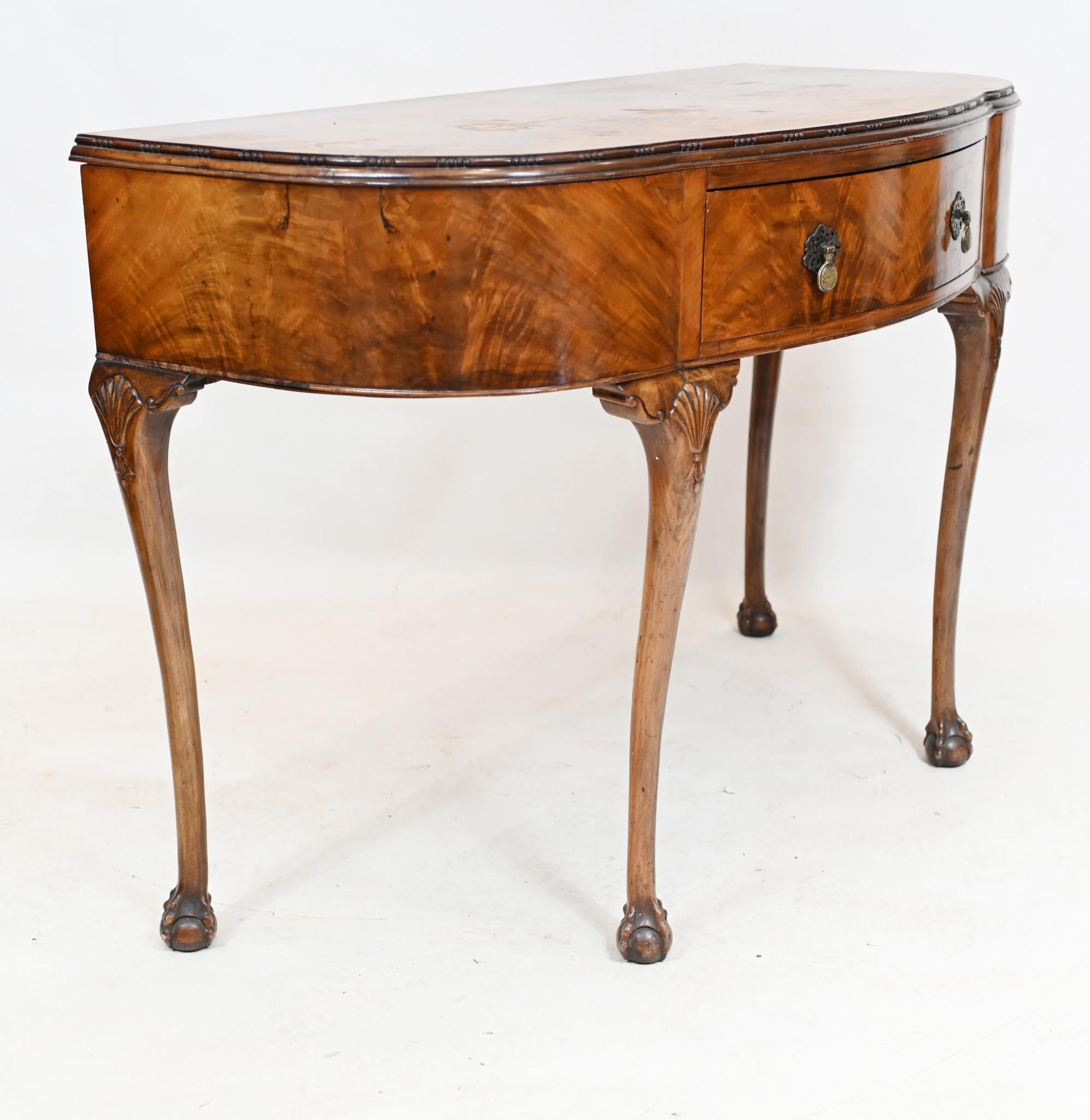 Wood Queen Anne Walnut Sideboard Server Bow Front Buffet For Sale