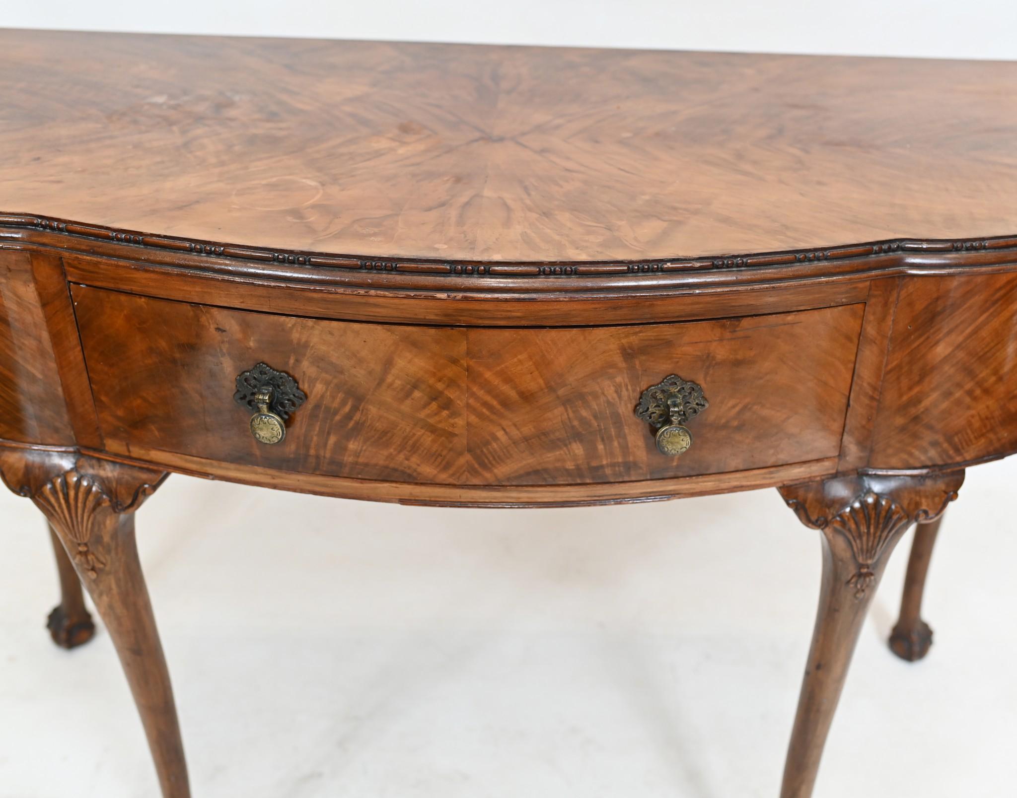 Queen Anne Walnut Sideboard Server Bow Front Buffet For Sale 4