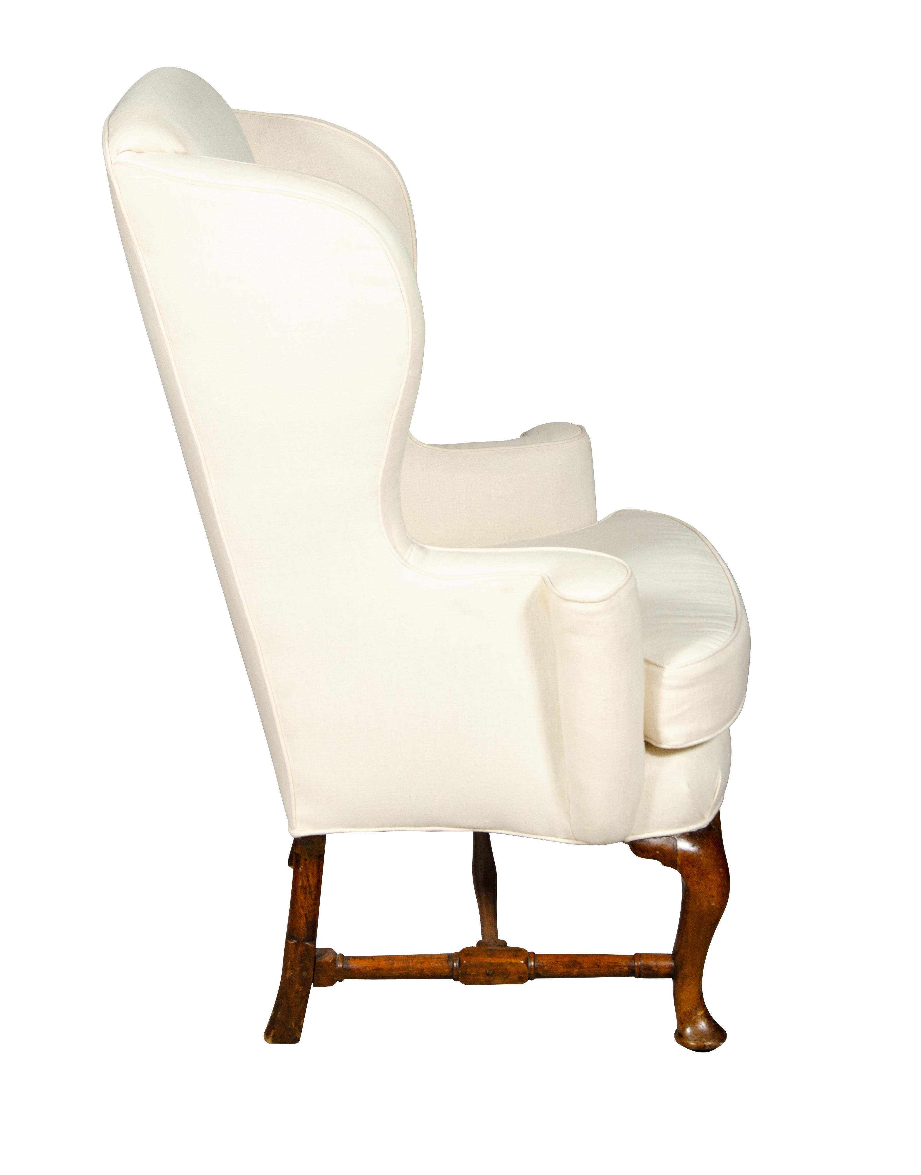 Queen Anne Walnut Wing Chair In Good Condition In Essex, MA