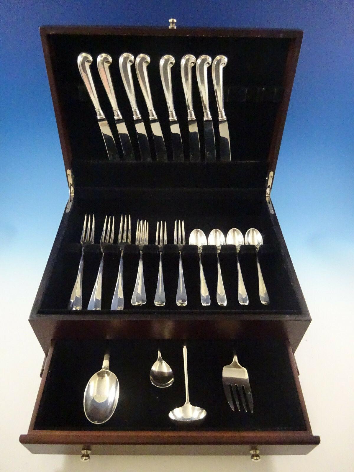 Queen Anne Williamsburg by Stieff sterling silver flatware set - 36 pieces. This set includes:

8 knives, pistol grip, 9 1/4