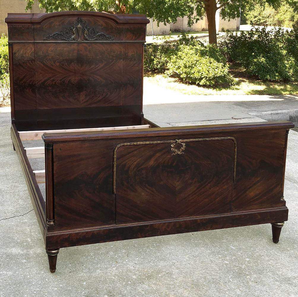 Queen Bed, Antique French Neoclassical in Mahogany In Good Condition In Dallas, TX