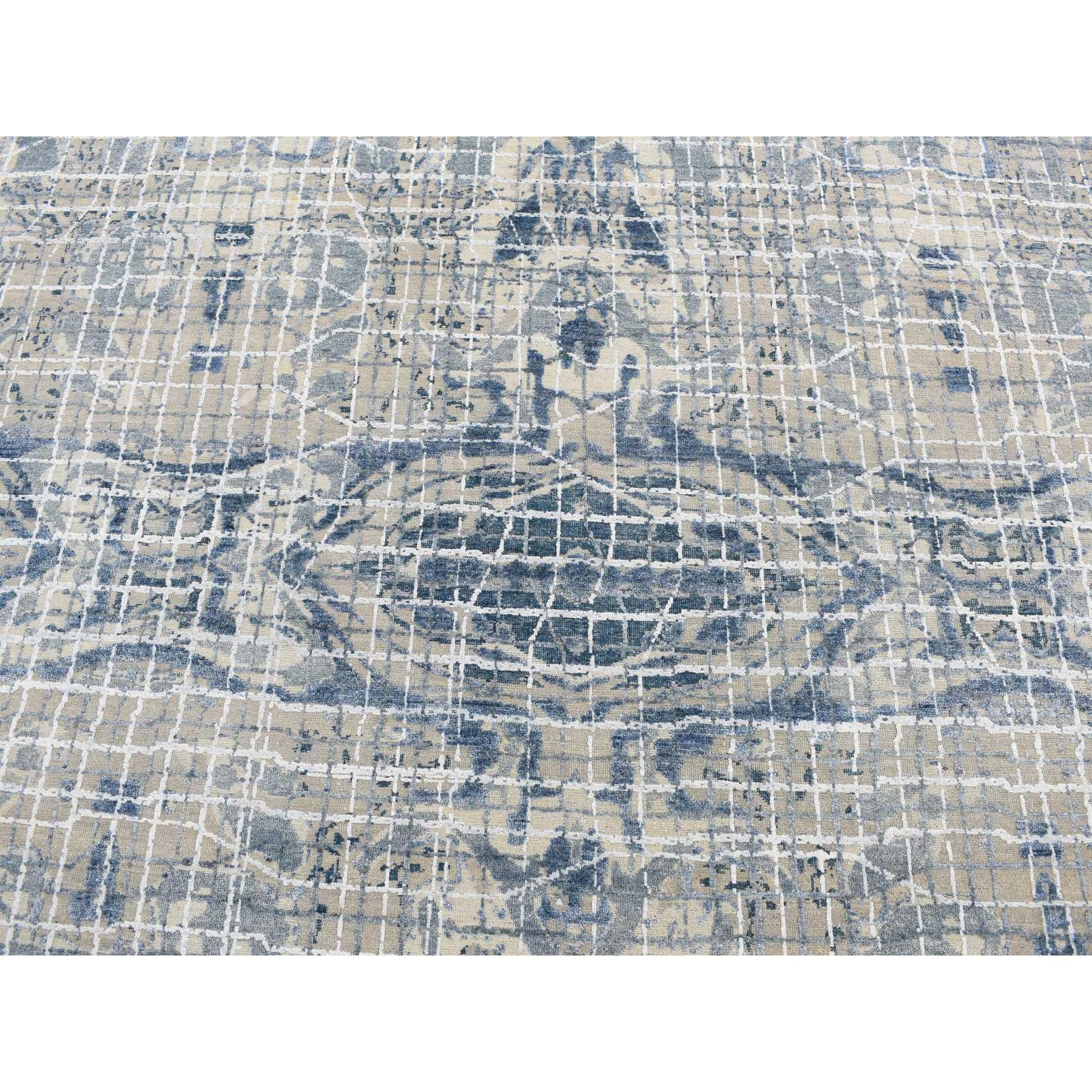 Queen Blue Fence Verdunkeltes Design Seide-Texturierte Wolle Handgeknüpft Orientteppich im Angebot 2