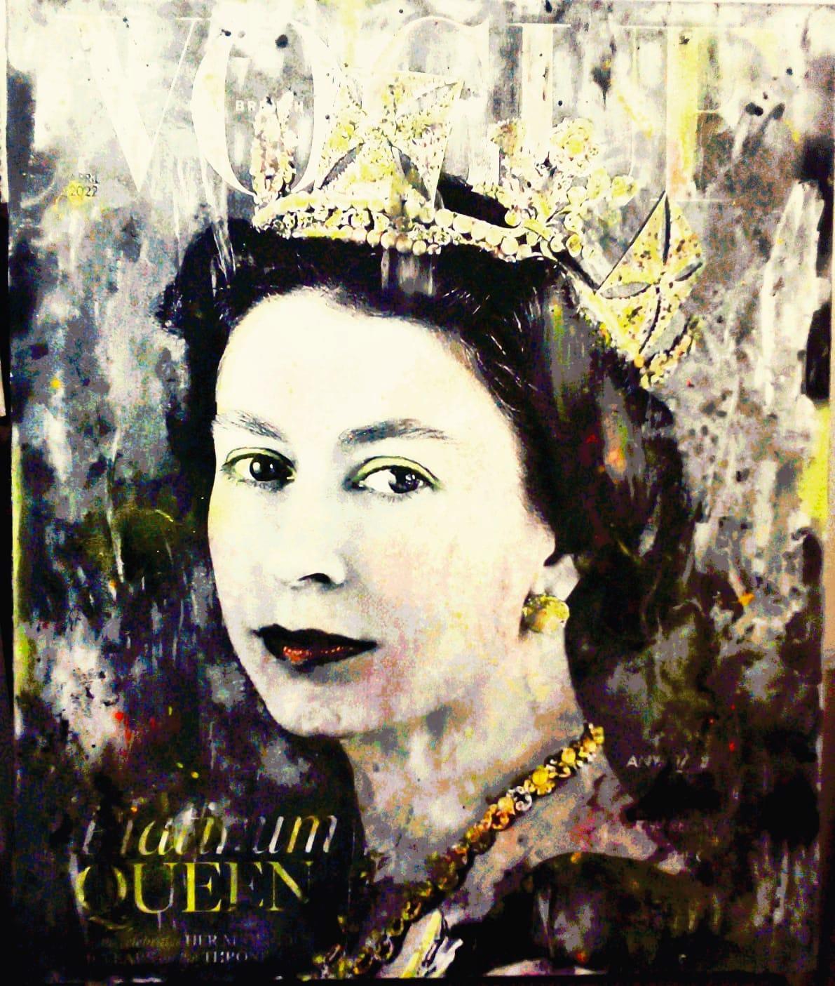 Queen Elisabeth II painted by the artist Anna Bianchi .Anna Bianchi was born in Lucca where she lives and work .The artist reproduces artist , stars and iconic characters protagonists of the contemporary age.In this work she portrays 
Queen