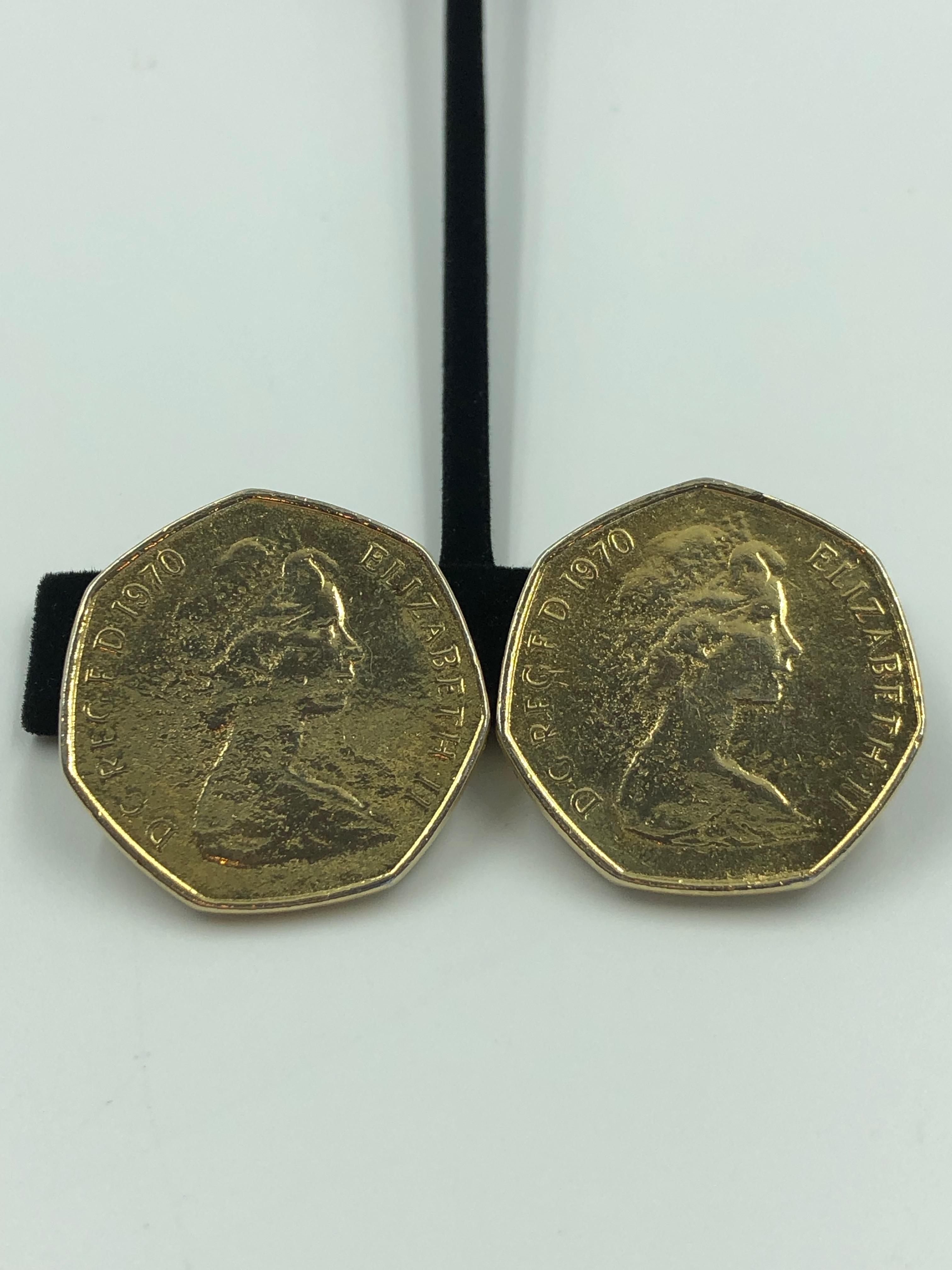 Königin Elisabeth II. 1970er Jahre Goldfarbene Clip-On-Ohrringe 2