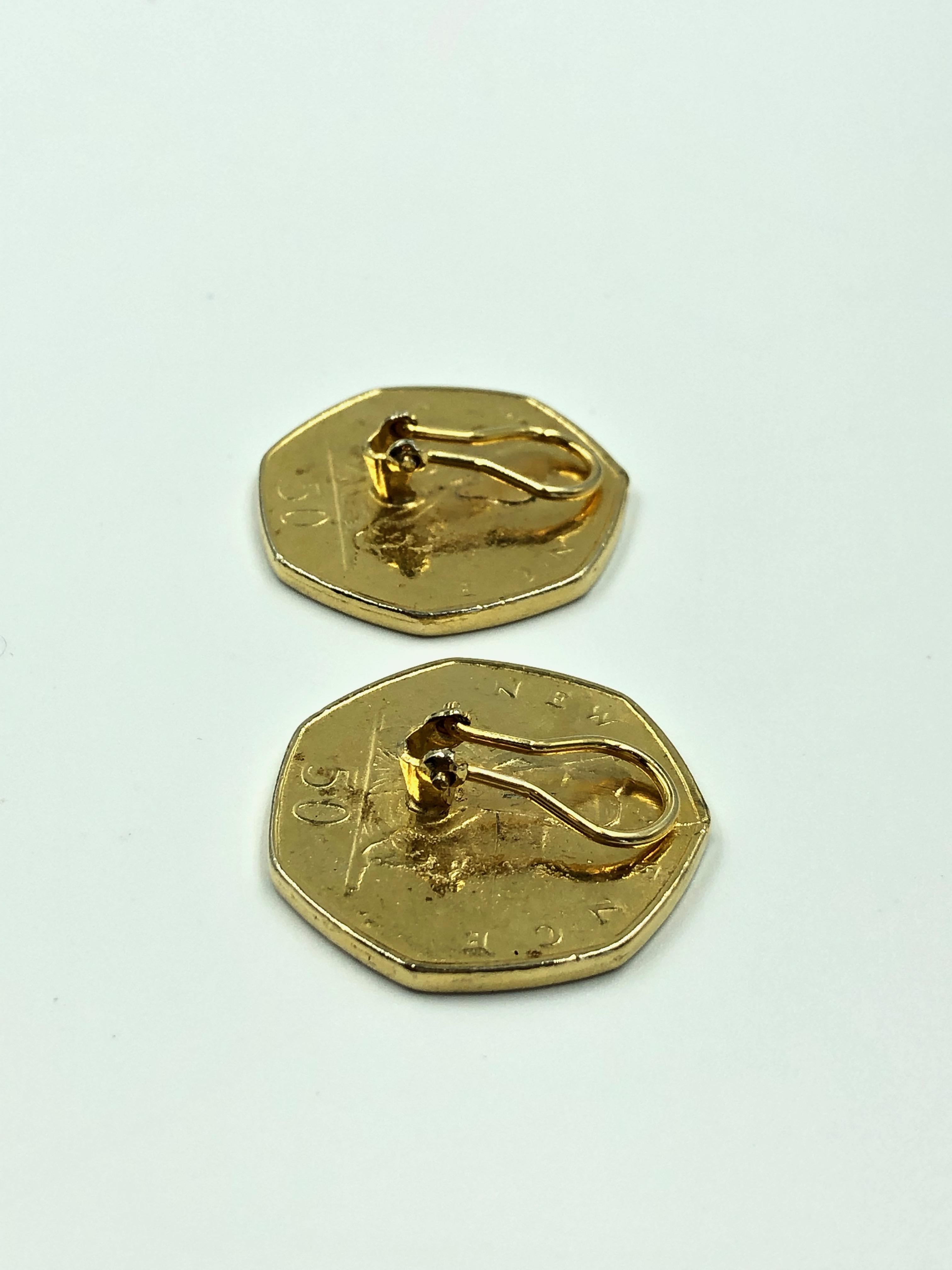 Women's or Men's Queen Elizabeth II 1970's Gold Tone Clip On Earrings