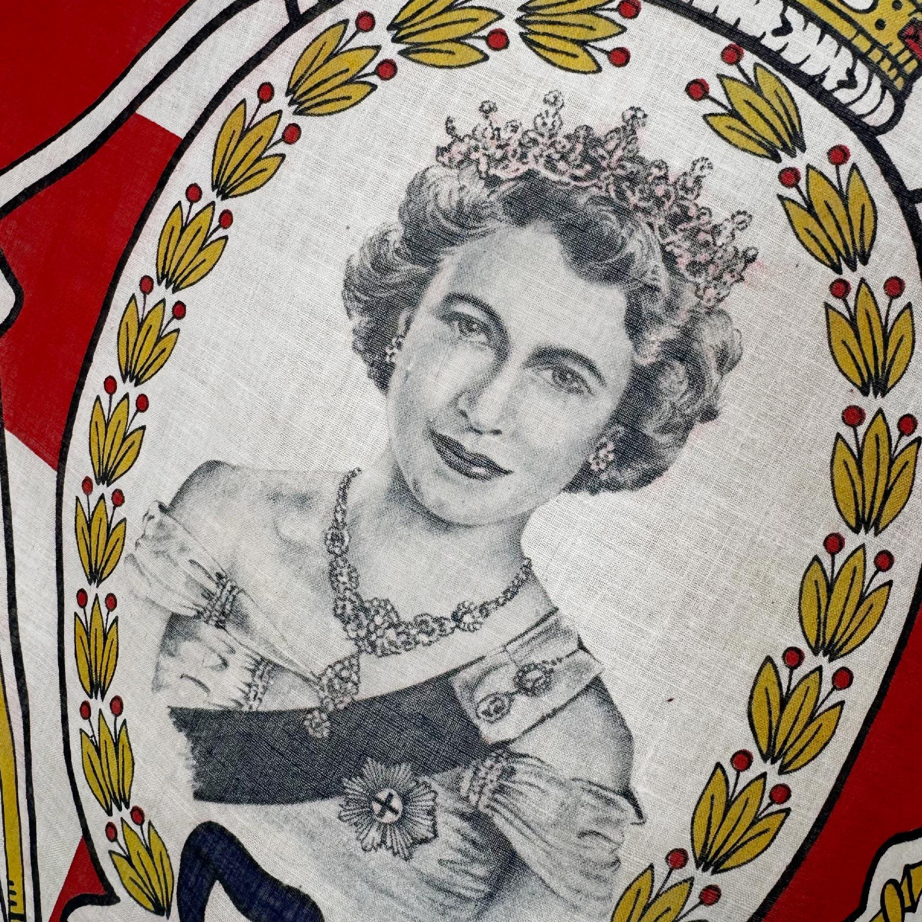 Königin Elisabeth II. Krönungsflagge 1953 (Moderne der Mitte des Jahrhunderts) im Angebot