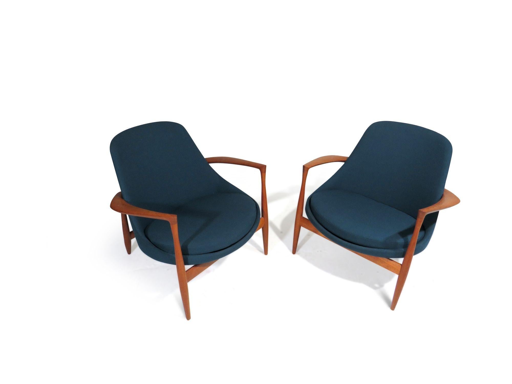 [Queen] Elizabeth Lounge Chairs by IB Kofod Larsen U56 In Excellent Condition In Oakland, CA