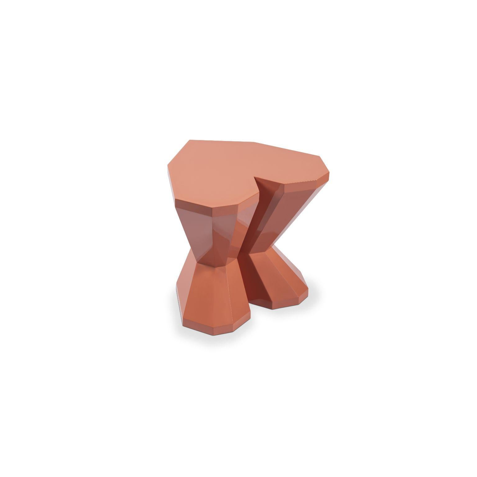 Queen heart small table by Royal Stranger
Dimensions: W 60 x D 50 x H 50 cm
Materials: Lacquered Wood, NCS/RAL colors with matte finish
Also available: gold, copper and silver leaf with glossy or matte finish and all NCS/RAL colors with matte or
