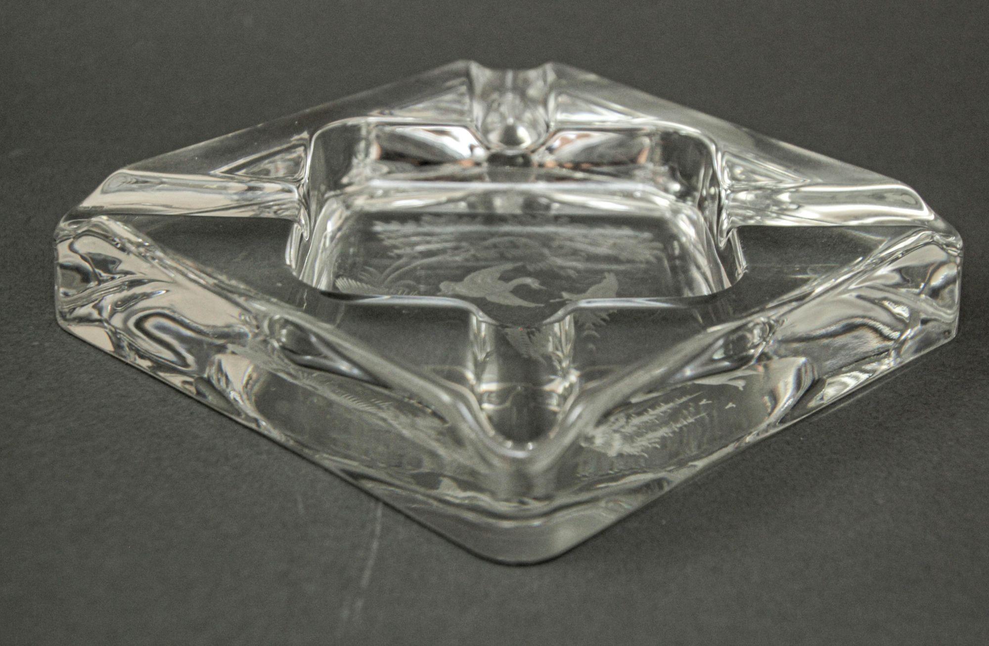 Expressionist Queen Lace Crystal Glass Ashtray Dish Catchall Etched with Flying Geese 1970 For Sale