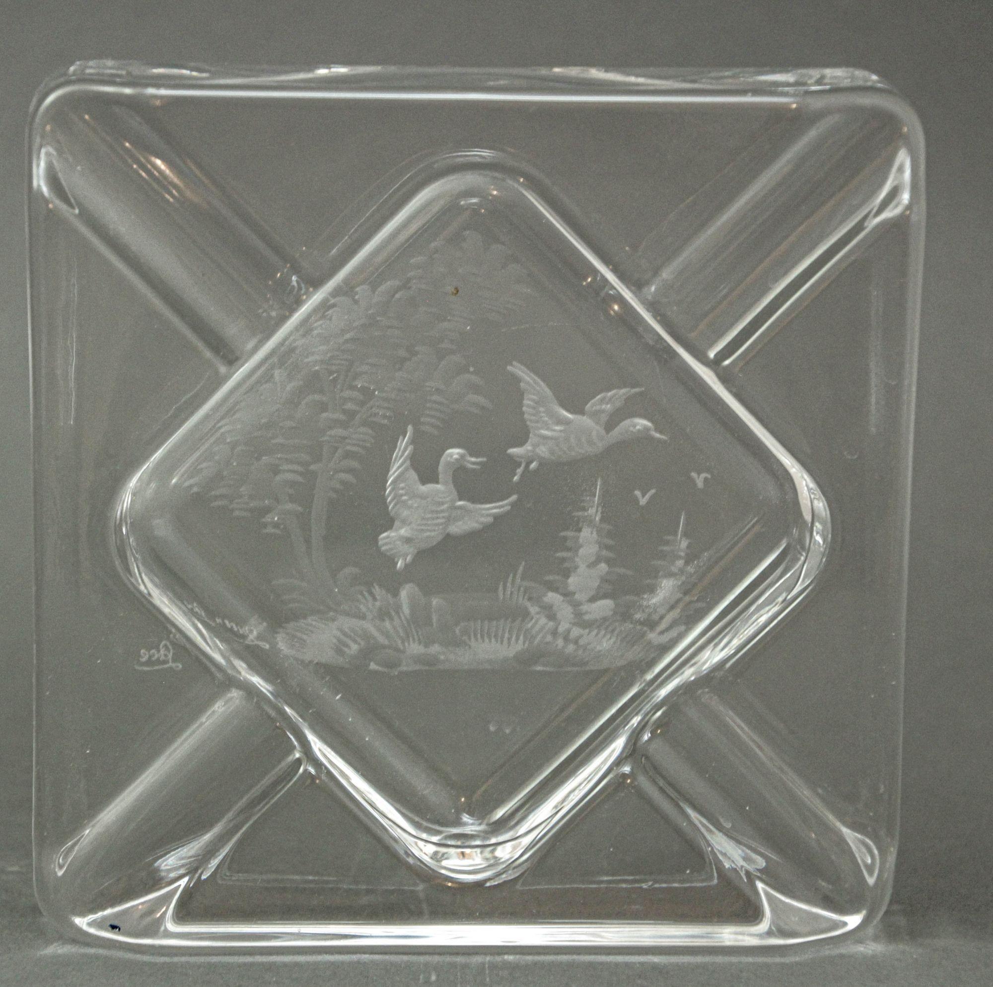 Art Glass Queen Lace Crystal Glass Ashtray Dish Catchall Etched with Flying Geese 1970 For Sale