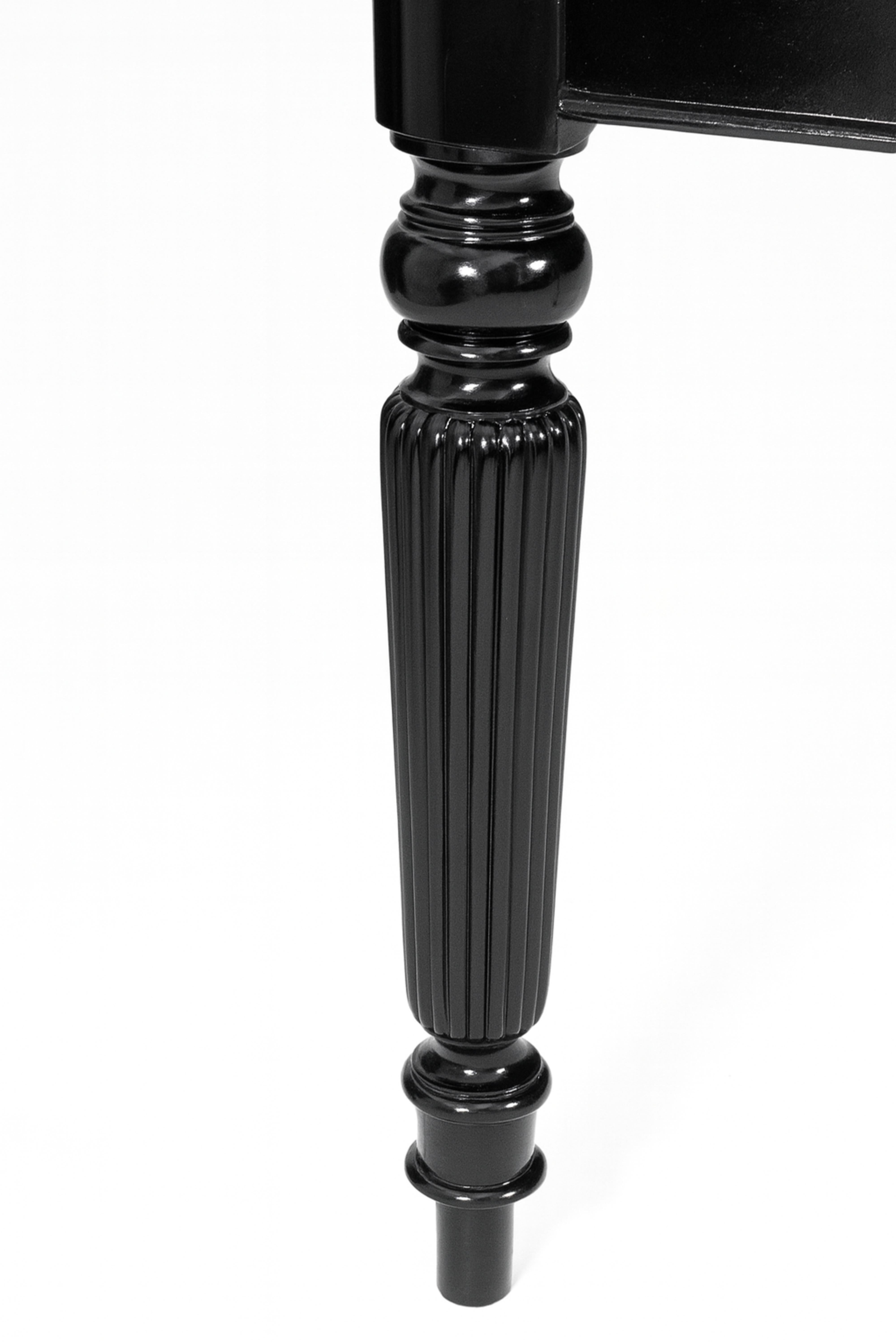 Table de salle à manger en laque noire de style Reine Maria, début du 20e siècle en vente 6