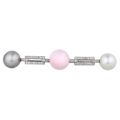 Anstecknadel aus Naturperlen und Diamanten von Königin Mary