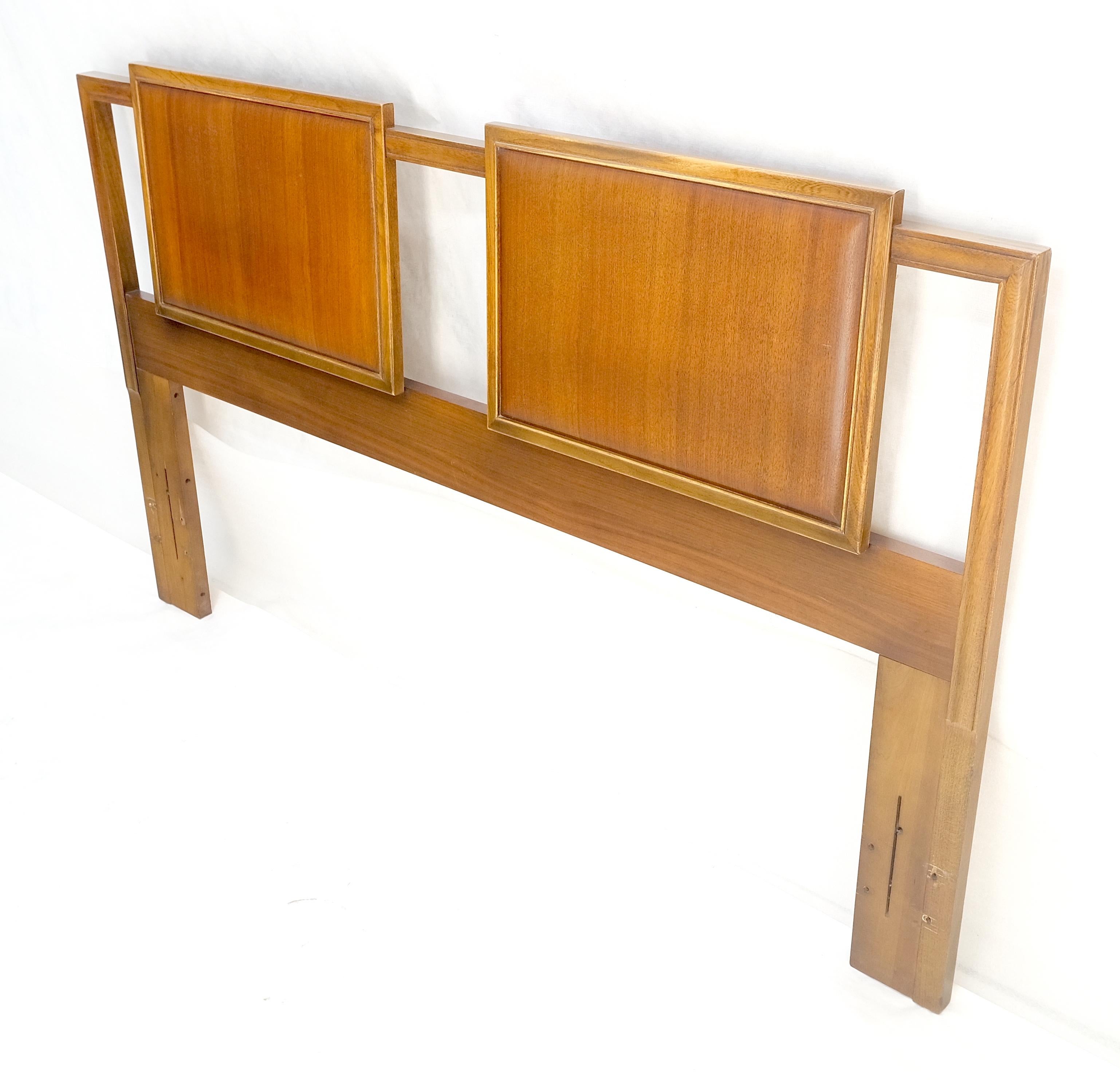 Queen oder Full Size Danish Light American Walnut Kopfteil Bett MINT im Angebot 1