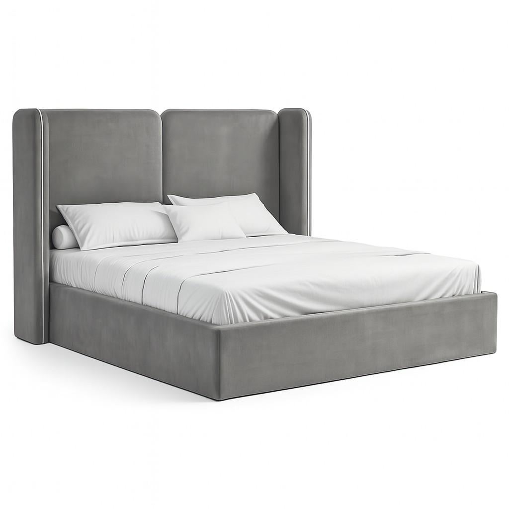 Ce lit se compose d'une tête de lit capitonnée de taille généreuse et d'un cadre de lit capitonné assorti, créant ainsi une esthétique cohérente et confortable. Le design met l'accent sur des lignes épurées et une présence douce et accueillante, ce