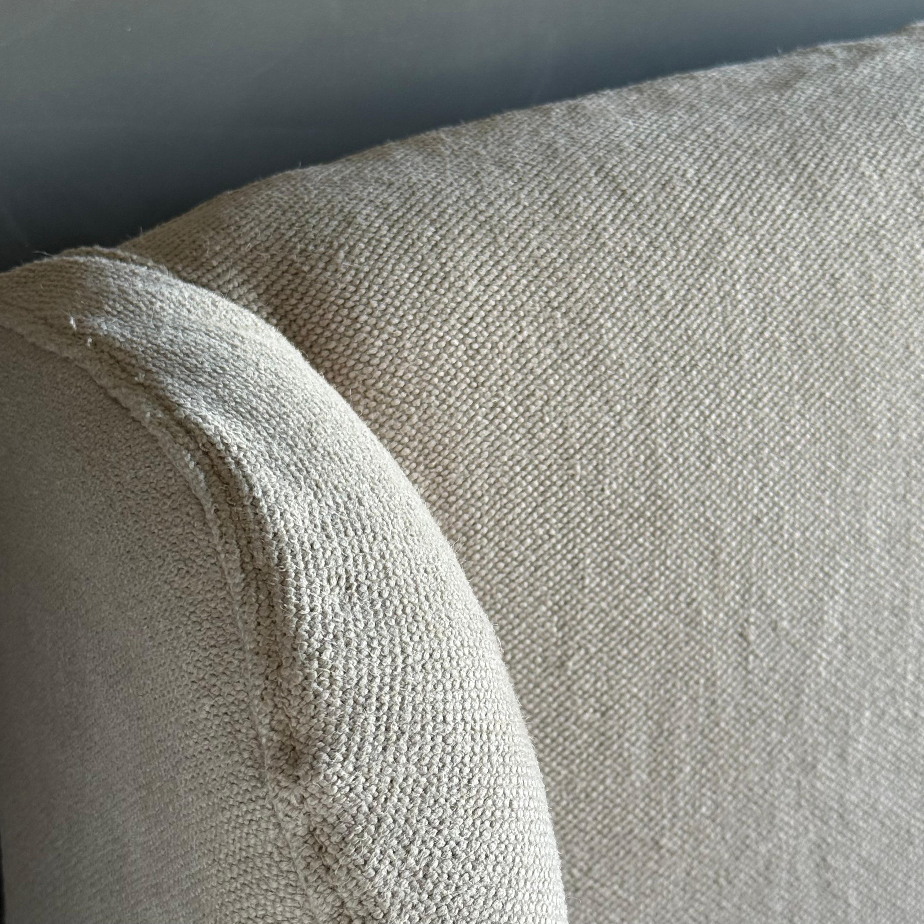 Lit Queen Size Linen Slip Covered Neuf - En vente à Old Town Orange, CA