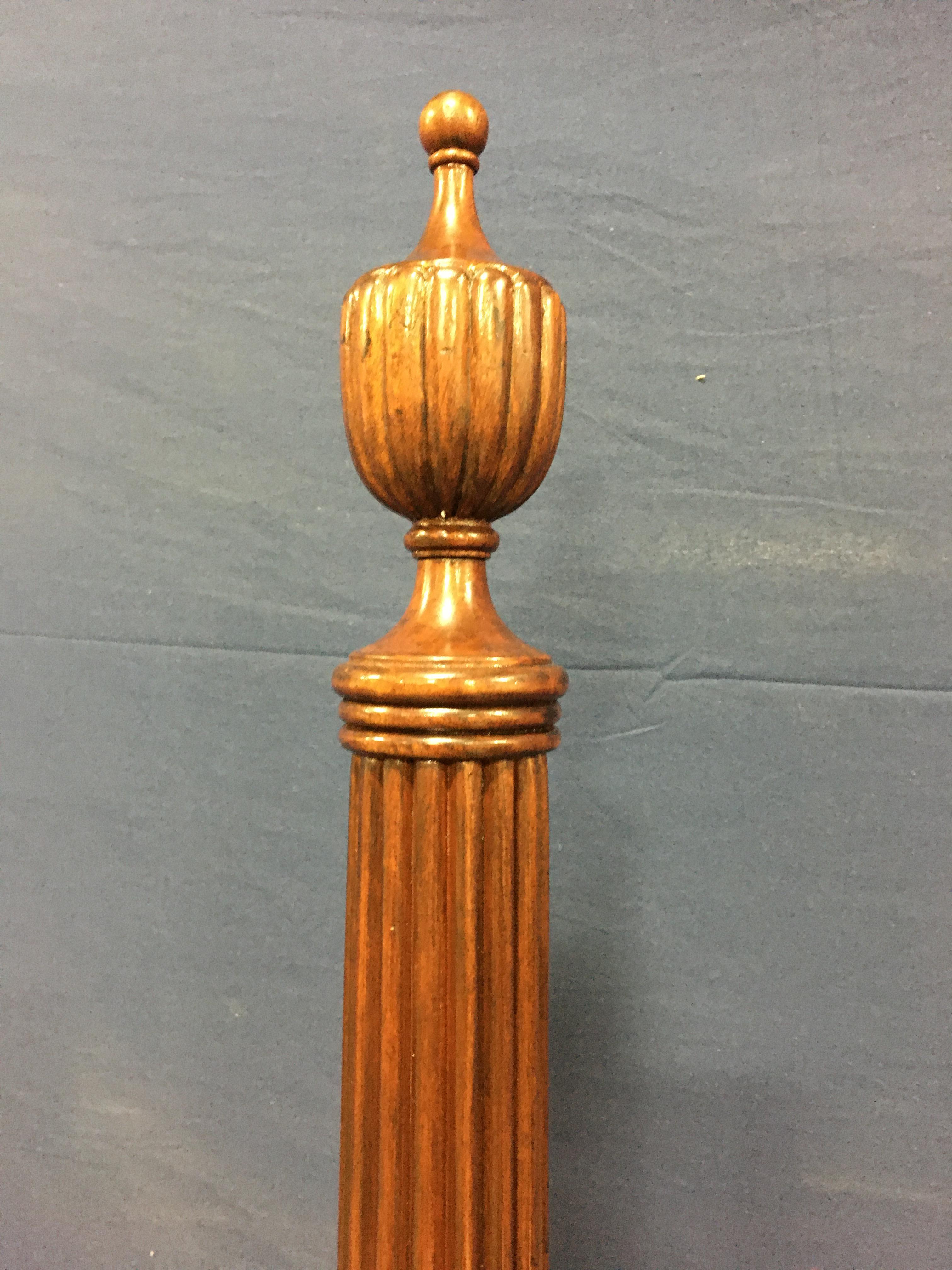 Acajou Lit à colonnes en acajou de taille Queen par Leighton Hall en vente