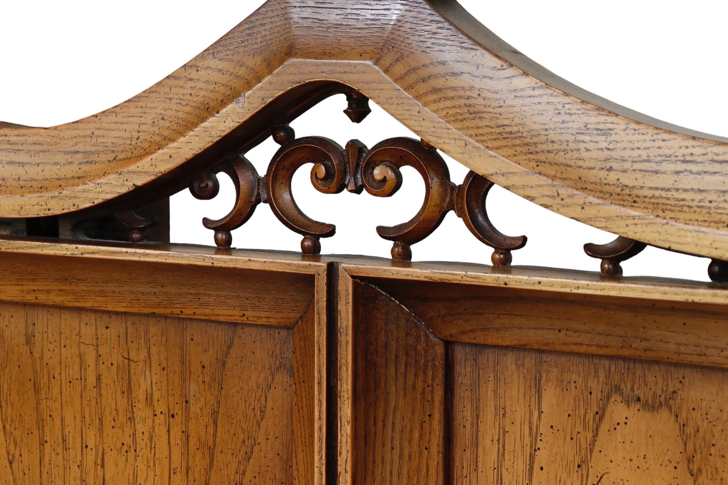Wood Queen Size Neoclassical Headboard