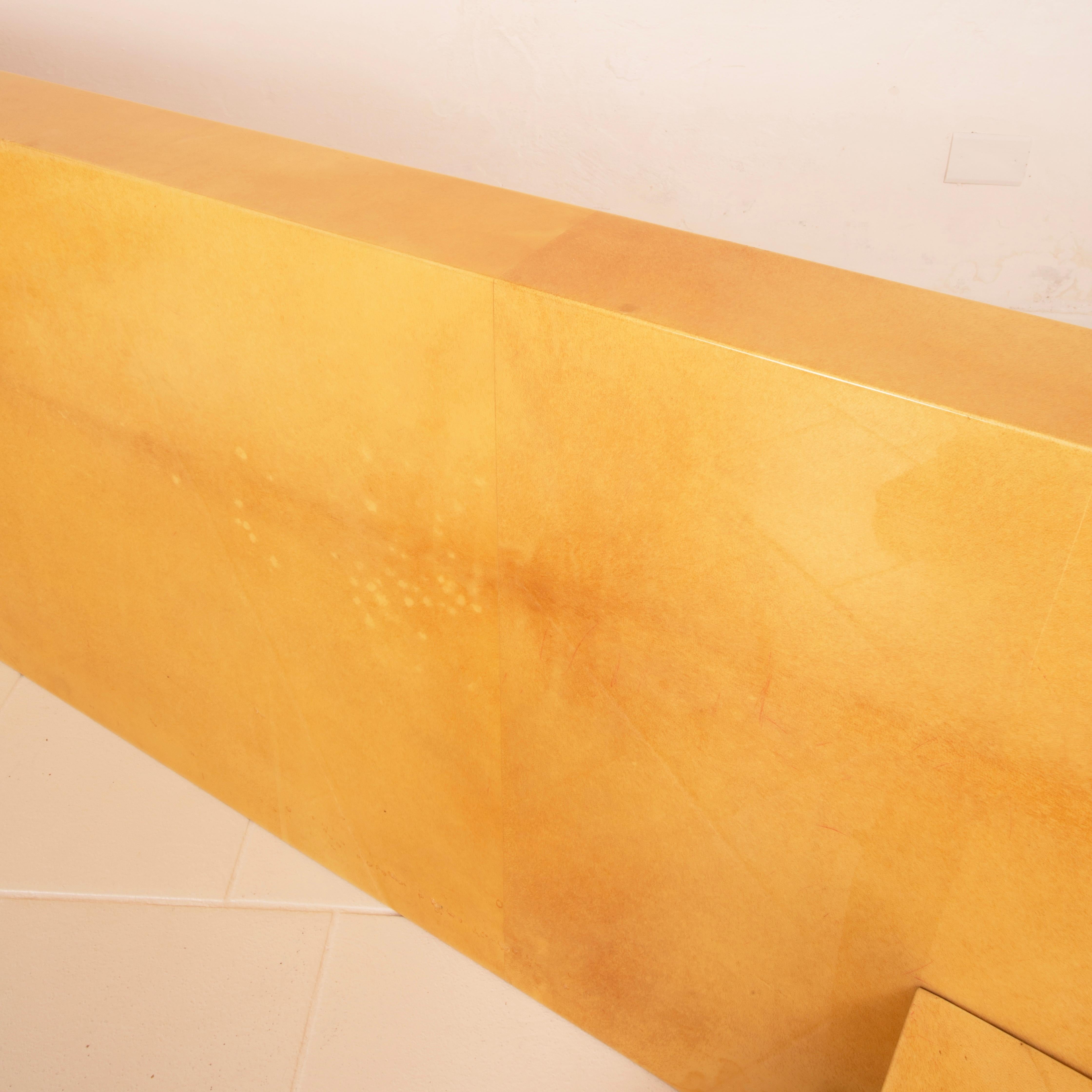 Queen Size Parchment Bed by Aldo Tura for TURA Milano, 1960 In condizioni buone in vendita a Conversano, IT