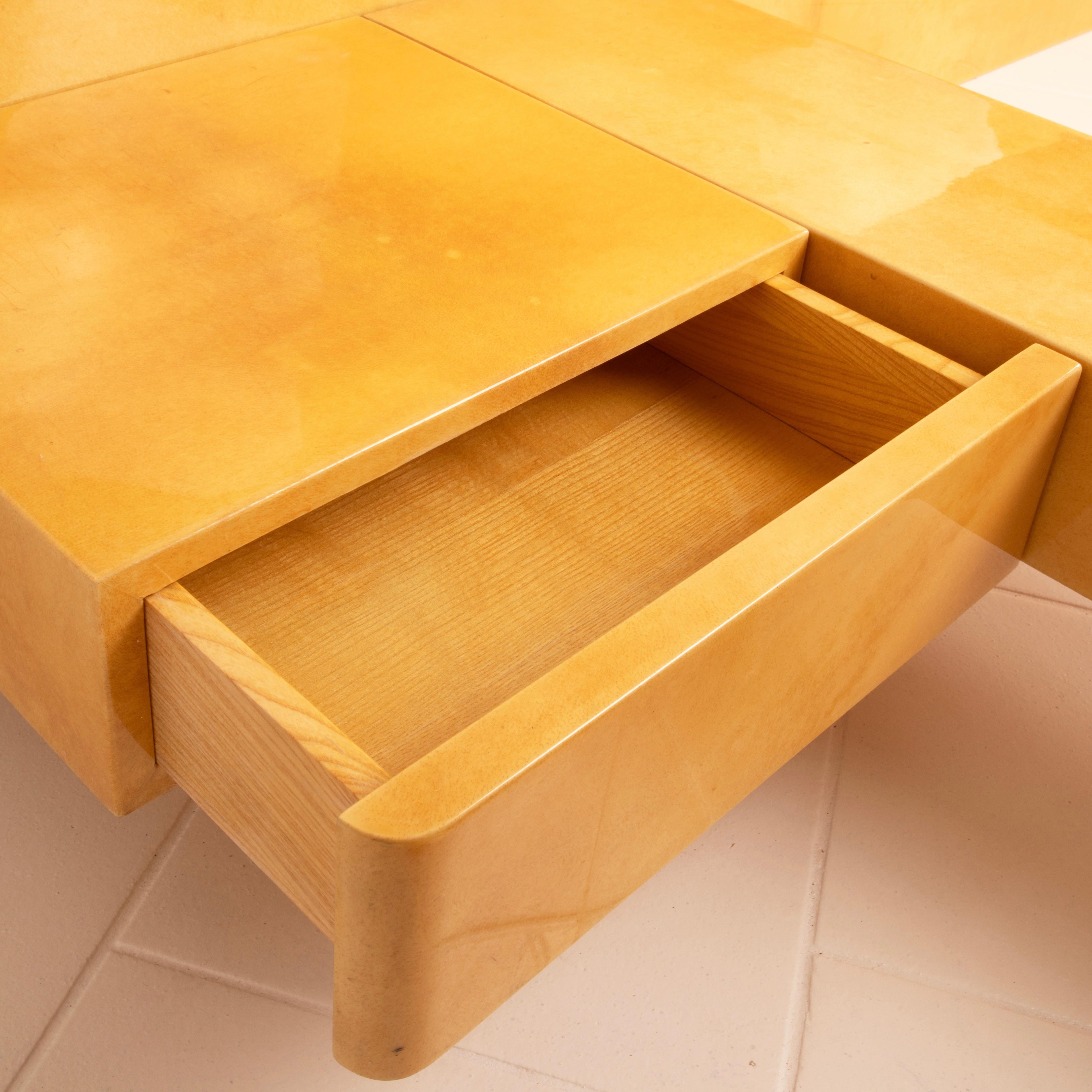 Legno Queen Size Parchment Bed by Aldo Tura for TURA Milano, 1960 in vendita