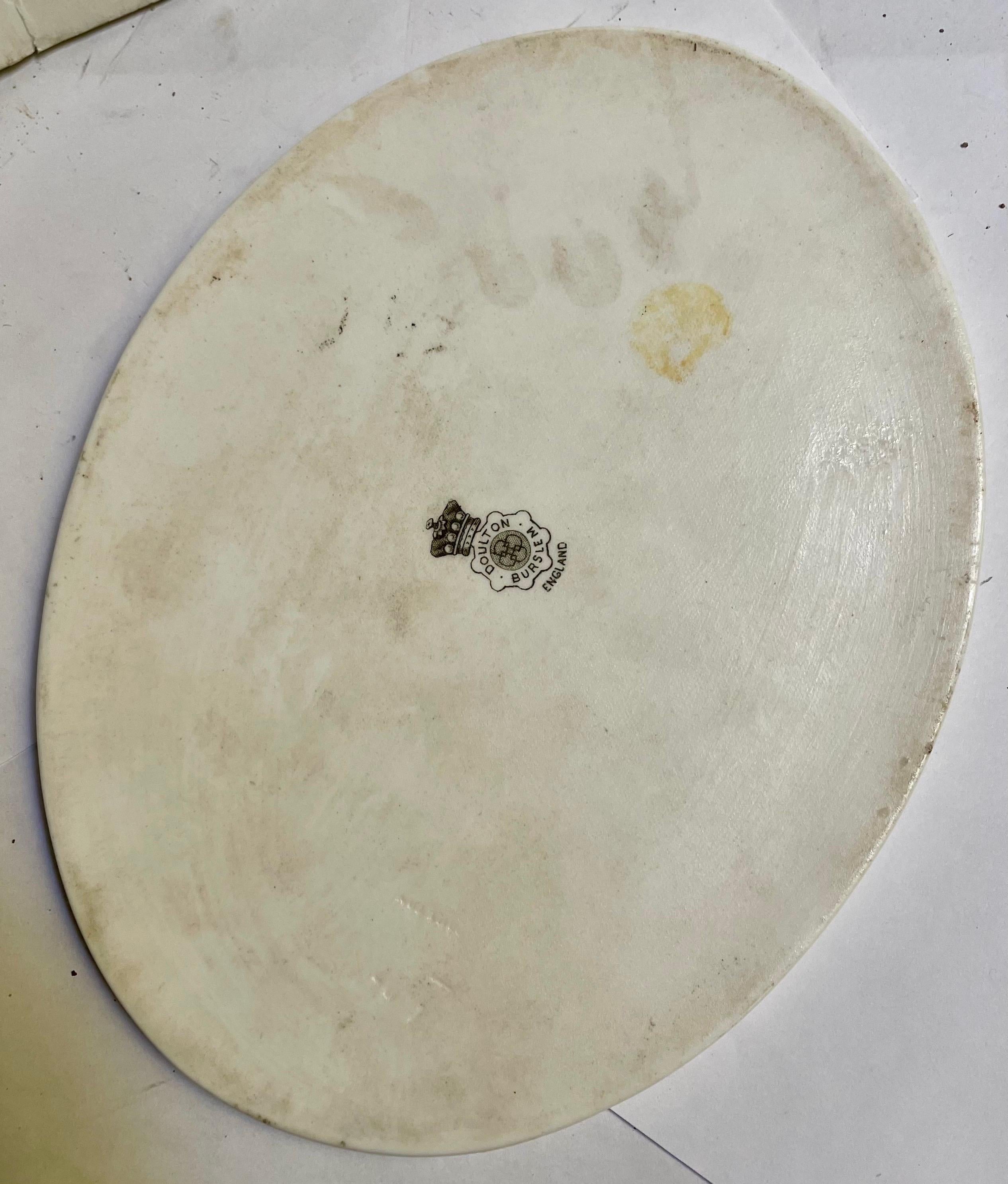 Königin Victoria Konvexe Ovale Porzellanplakette Doulton Burslem England im Angebot 1