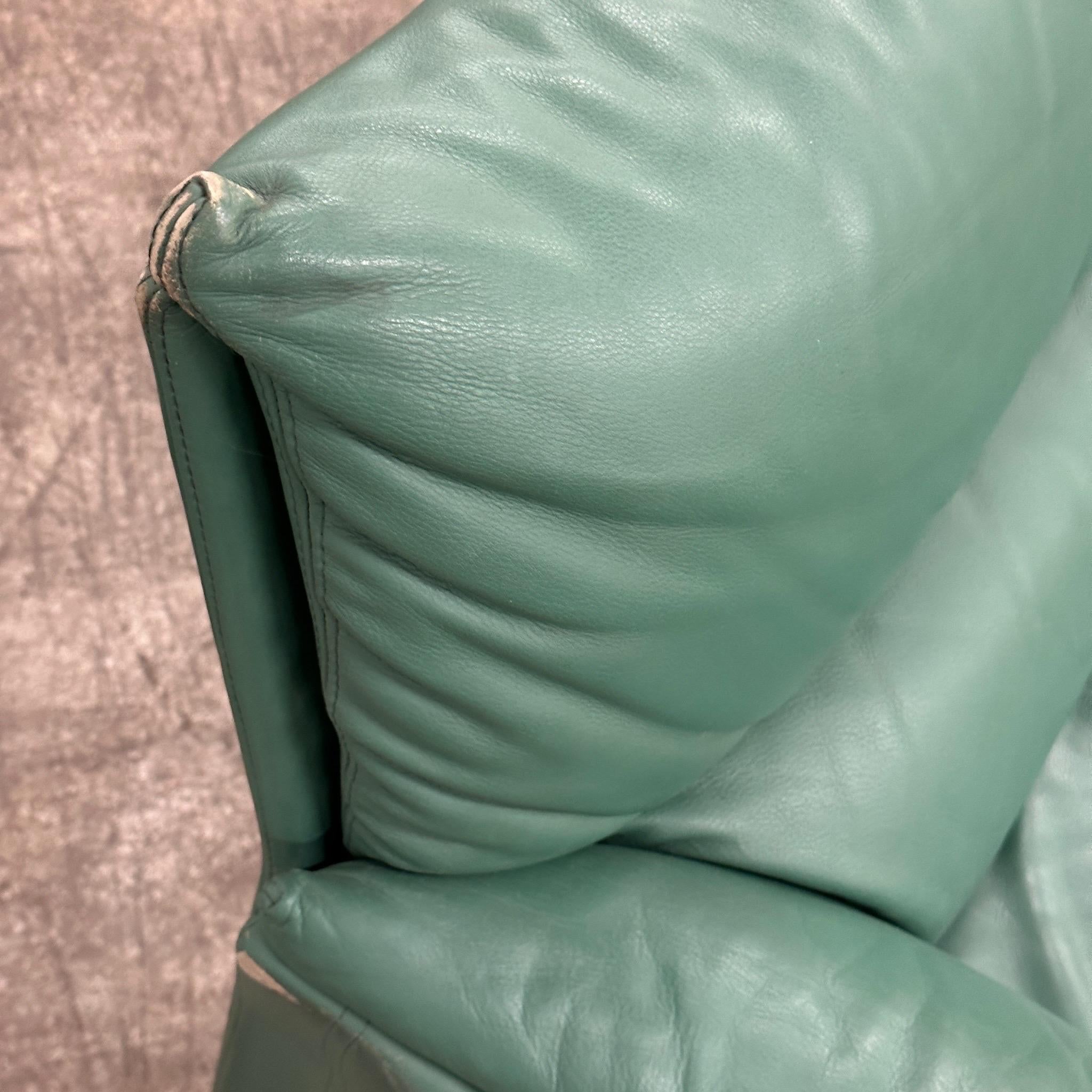 Cuir Settee Queening de Giovanni Offredi pour Saporiti en vente