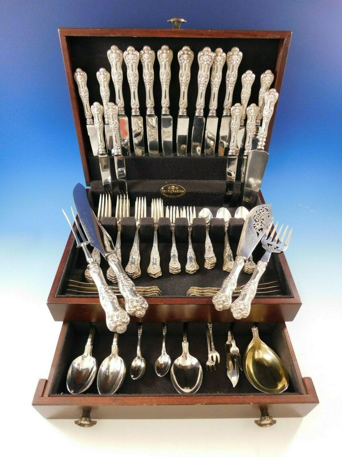 Exceptional Queens by Birks sterling silver dinner and luncheon flatware set - 90 pieces. This set includes:

8 dinner size knives, 10