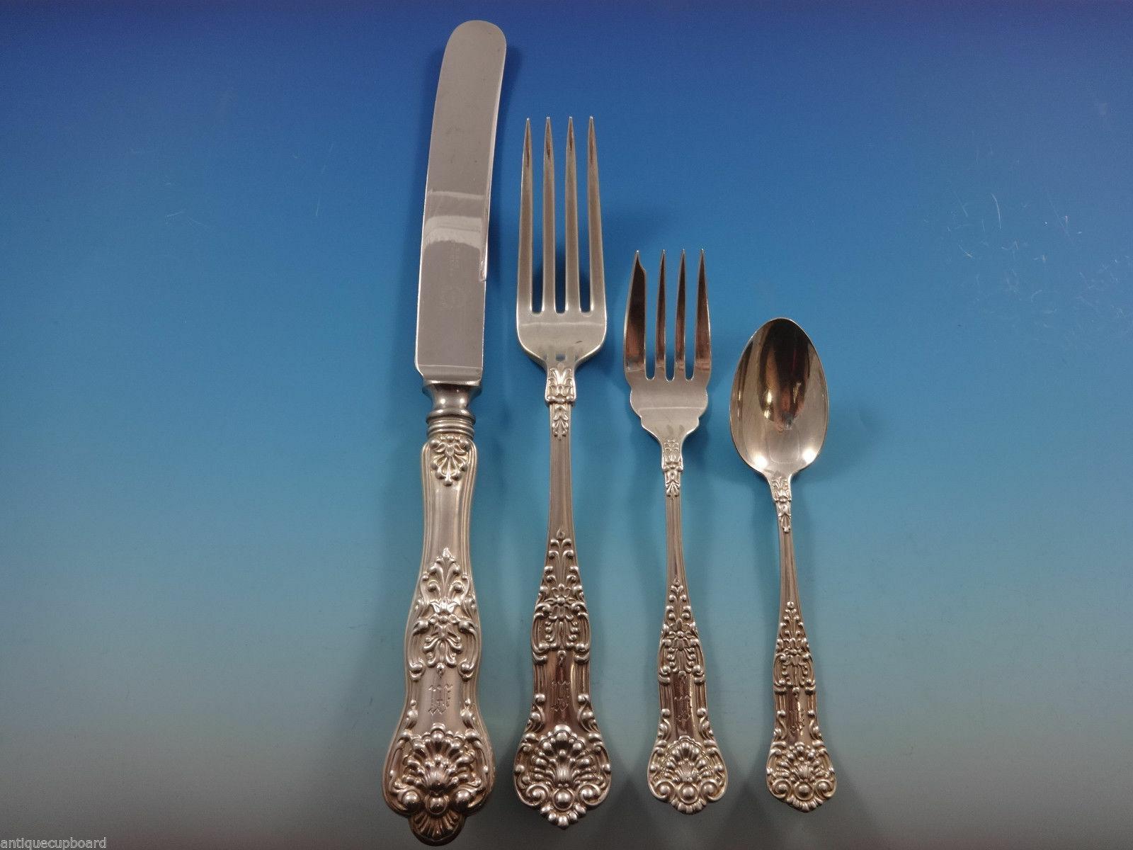 Beautiful Queens by Birks (Canadian) sterling silver flatware set with shell motif, 63 pieces. This set includes:

8 dinner size knives, 10