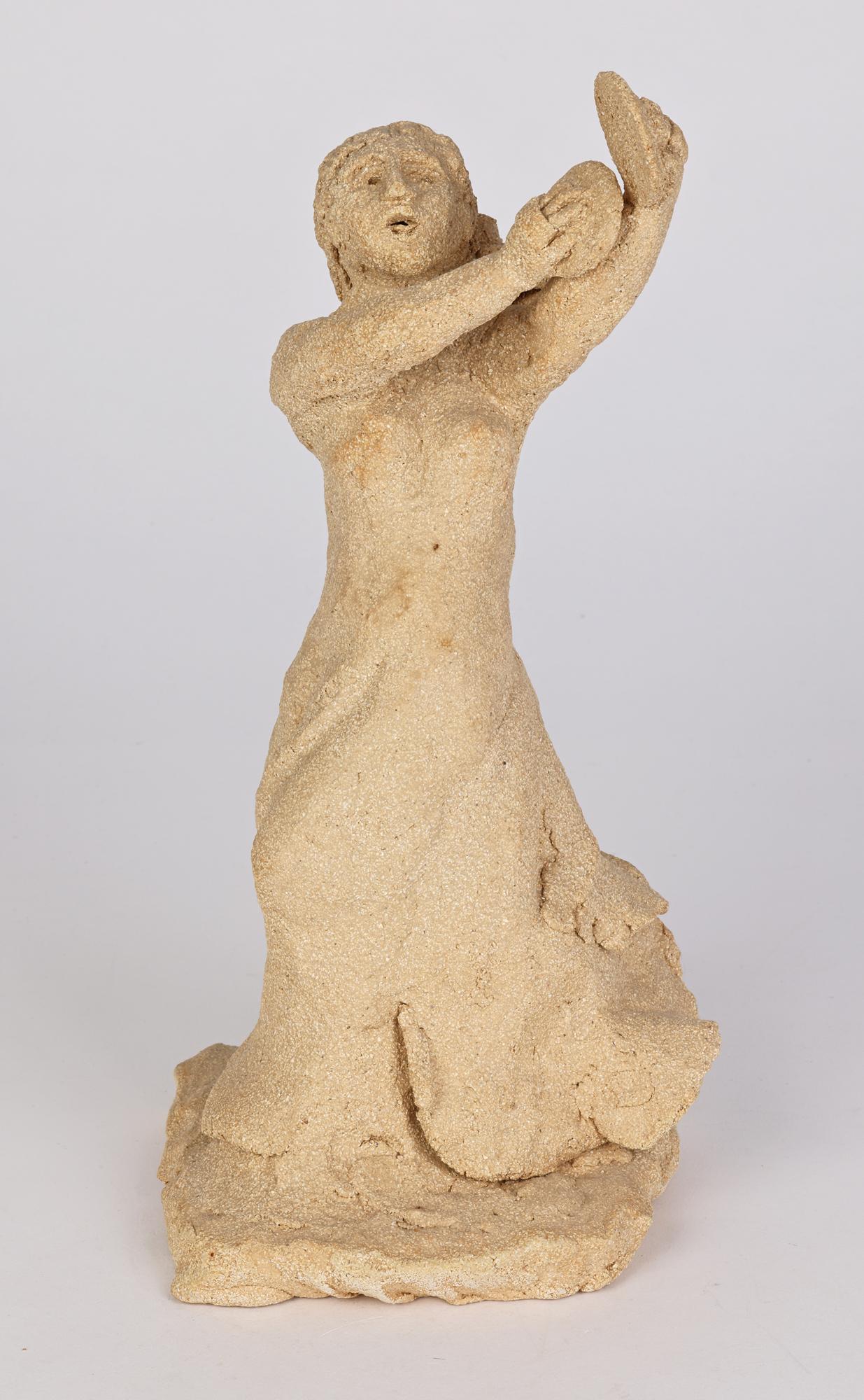 Quentin Bell Attributed Stoneware Girl Playing Cymbals (Fille jouant des cymbales) en vente 2