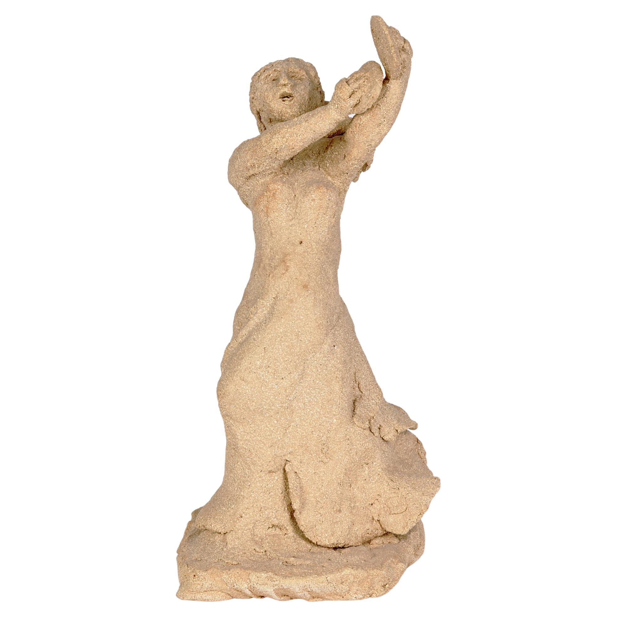 Quentin Bell Attributed Stoneware Girl Playing Cymbals (Fille jouant des cymbales) en vente