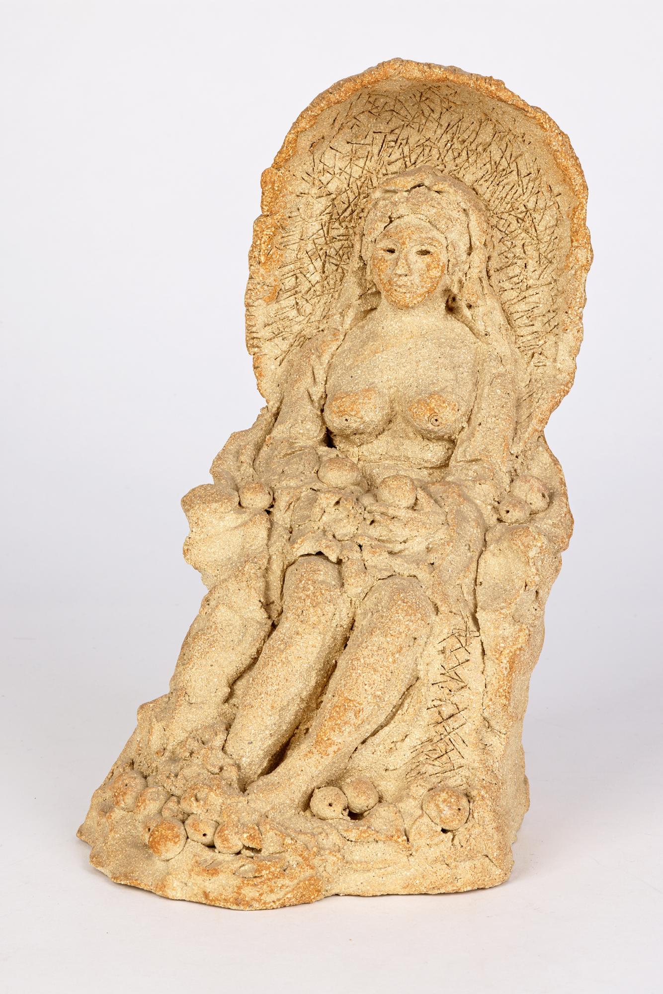 Quentin Bell Attributed Stoneware Nude in Arbor Sculpture en vente 2