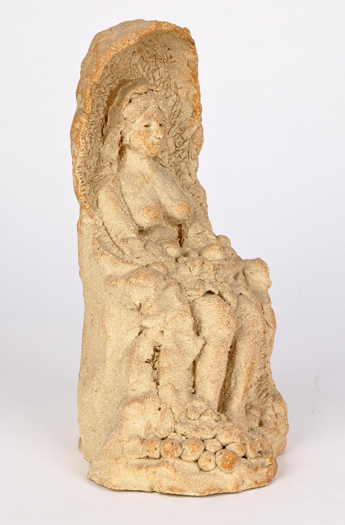 Quentin Bell Attributed Stoneware Nude in Arbor Sculpture en vente 4