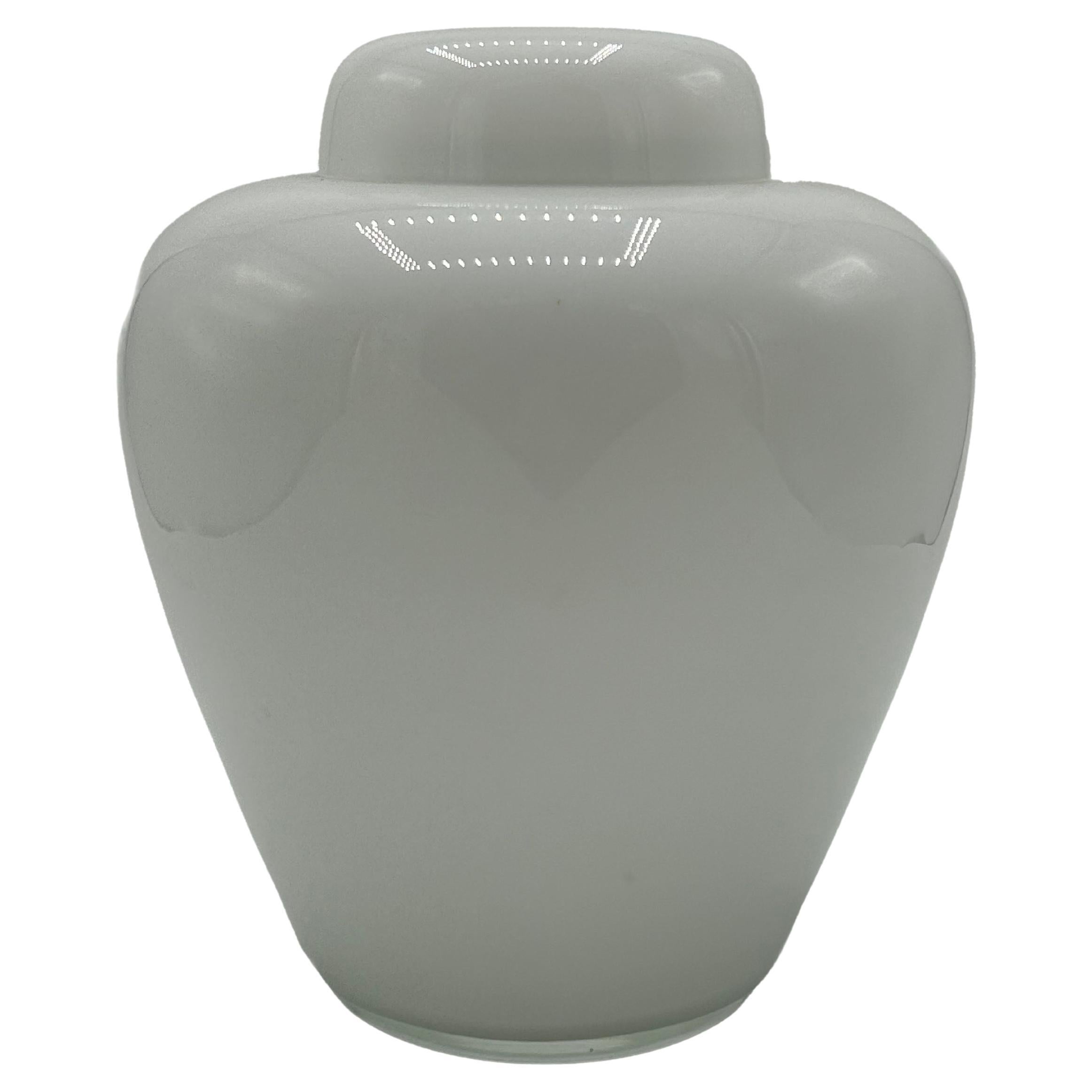Querandi glass vase in white