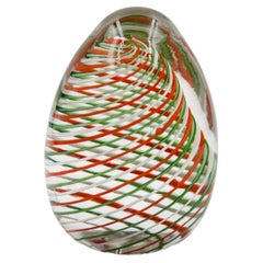 Querandi – handgeblasener Kunstglas-Briefbeschwerer mit Latticino-Muster
