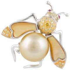 Ella Gafter Bee Brooch Pin 17mm Pearl 