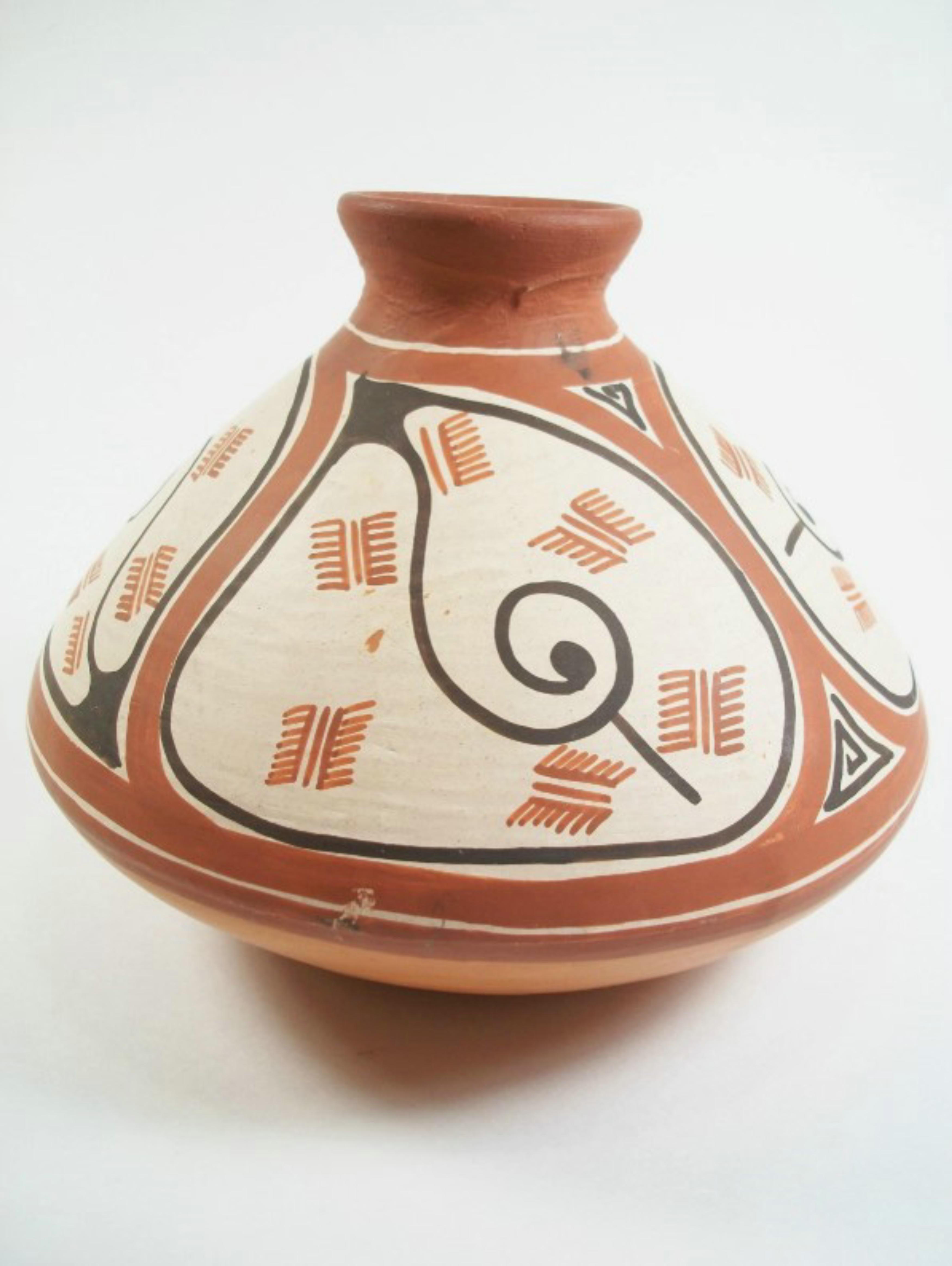 Olla de Cerámica de Arte Popular Pintada a Mano Quibor Lara - Venezuela - Finales Siglo XX Venezolano en venta