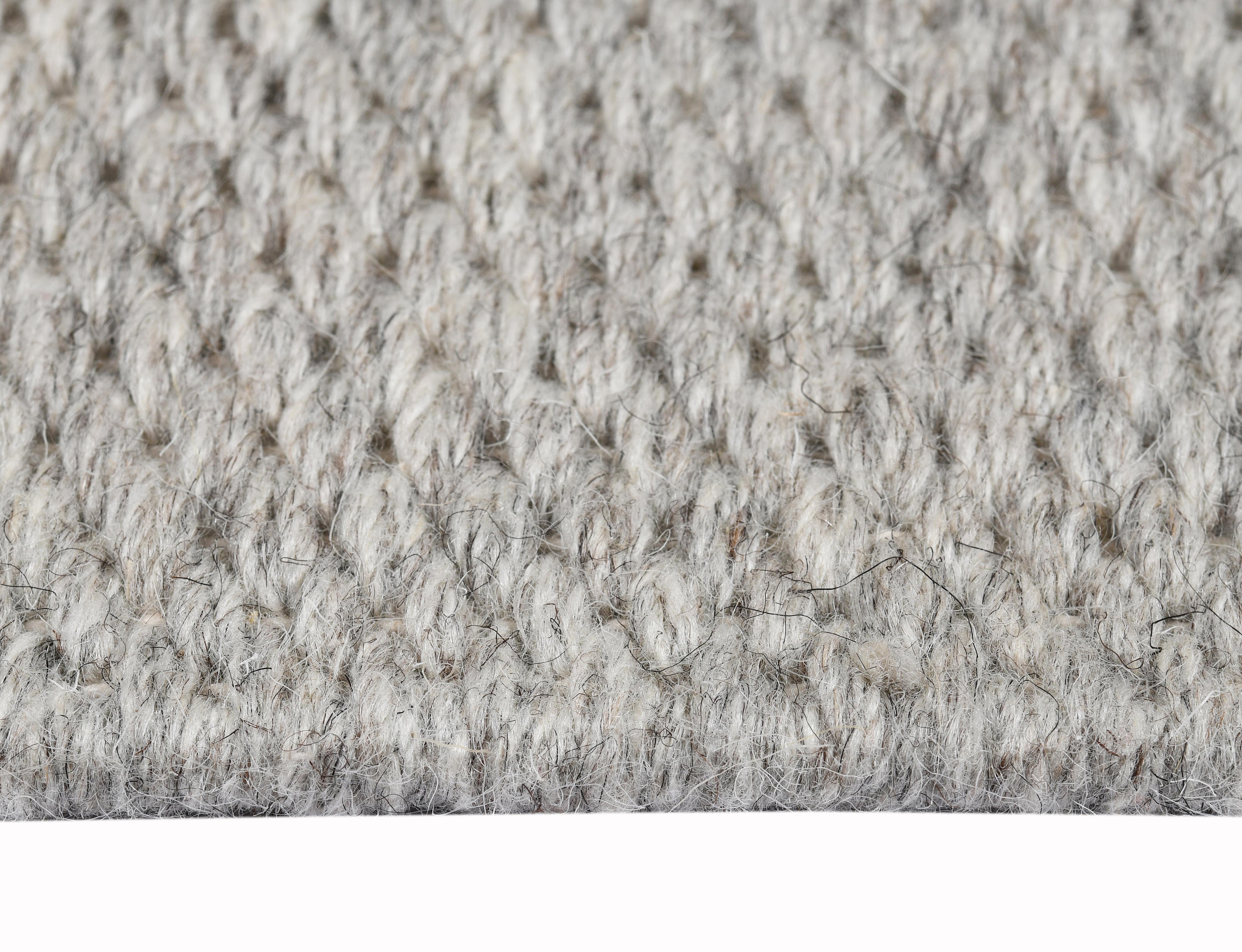Quies, Grau, handgewebt, neuseeländische und mediterrane Wolle, 6' x 9' im Zustand „Neu“ im Angebot in New York, NY