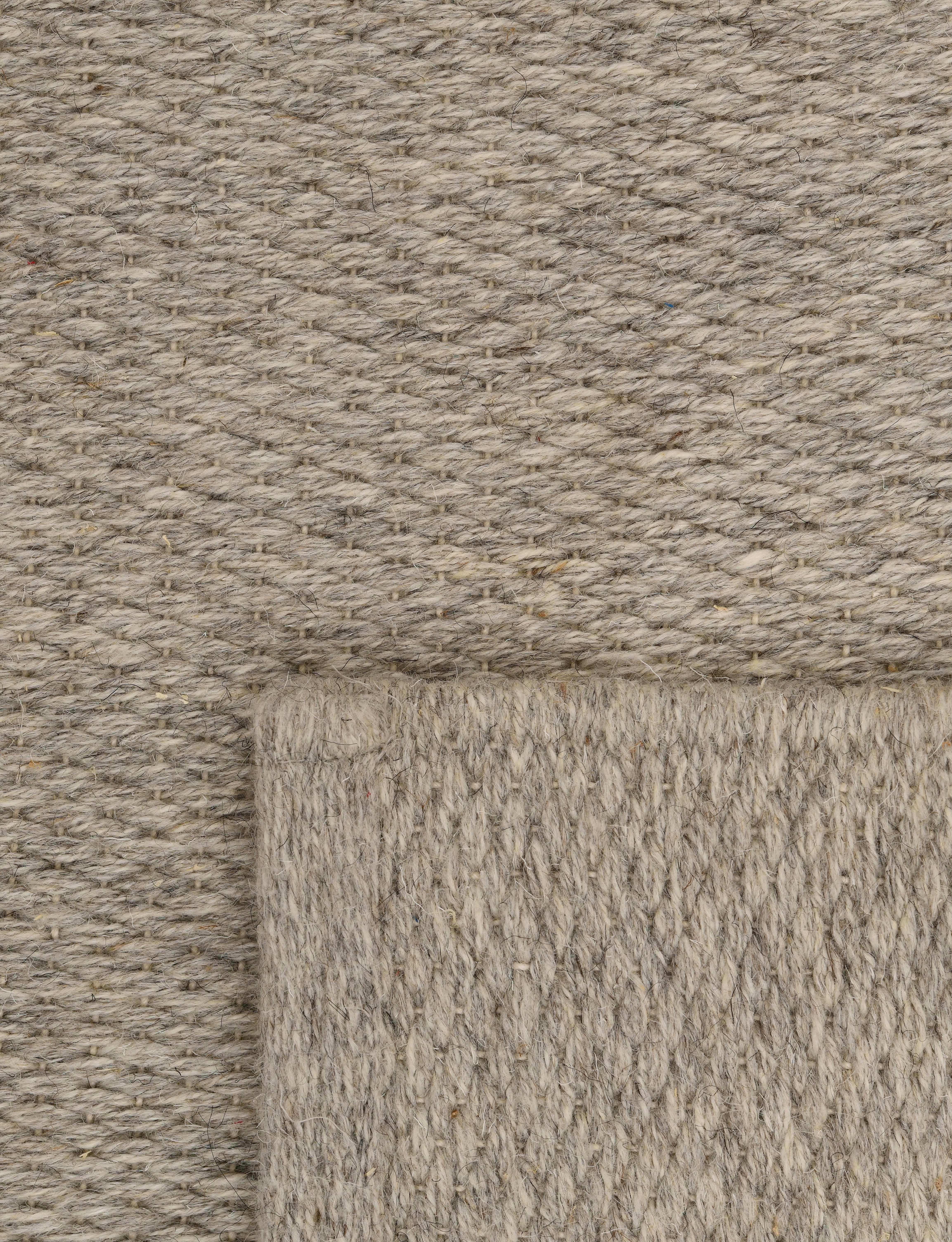 Quies, Grau, handgewebt, neuseeländische und mediterrane Wolle, 6' x 9' im Angebot 3
