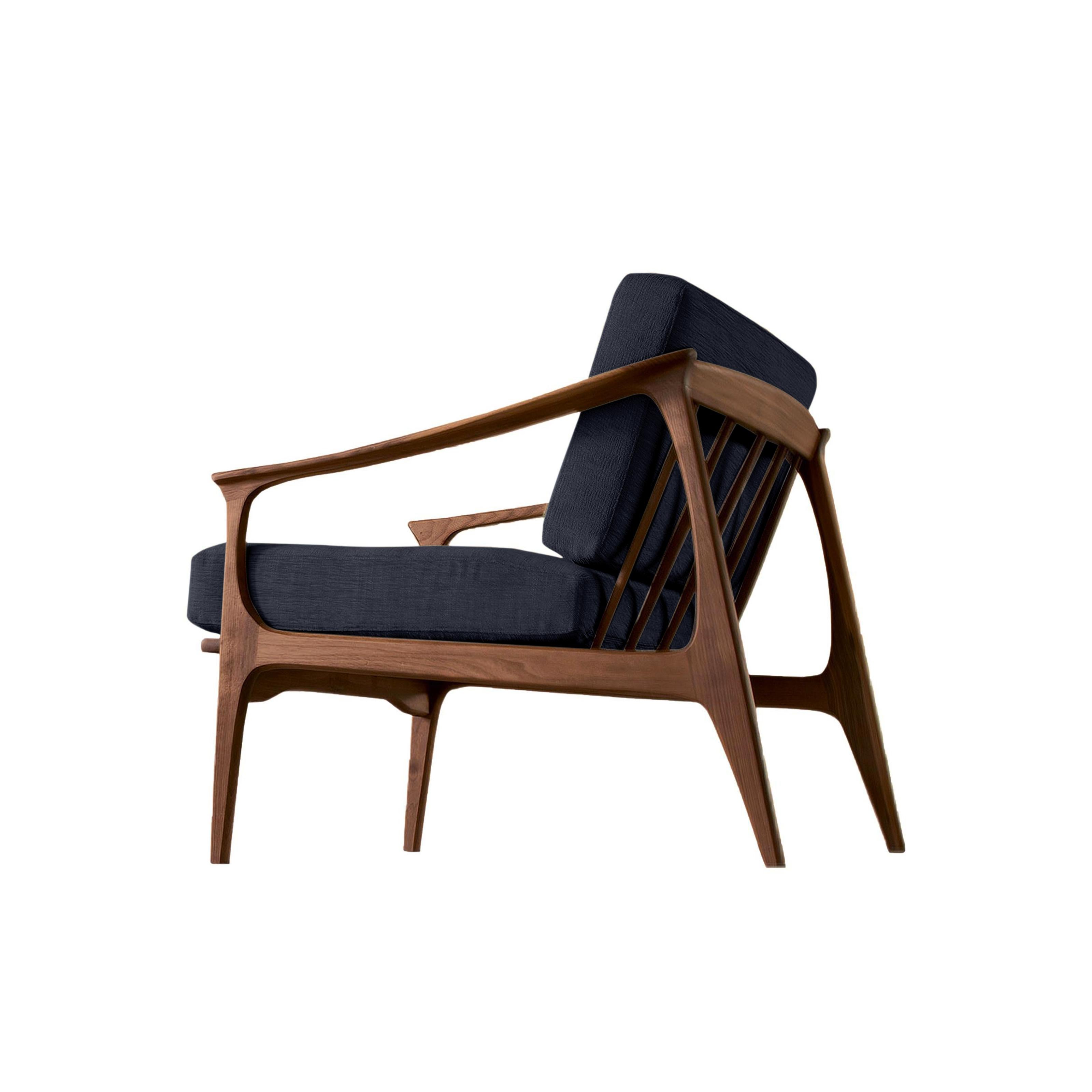 Quiete-Sessel aus Massivholz, Nussbaum in handgefertigter Naturausführung, zeitgenössisch (Geölt) im Angebot