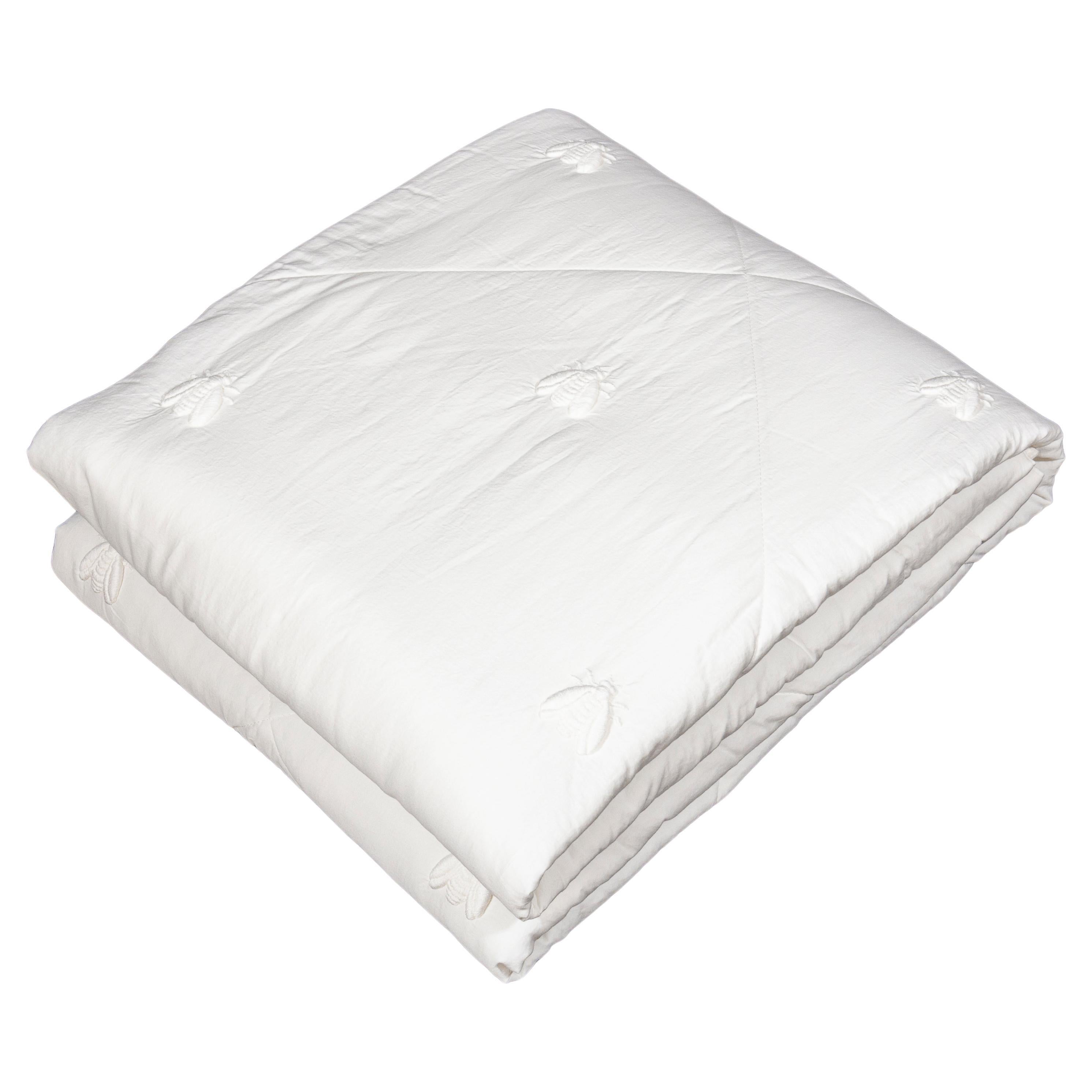 Quilt Abeille Merveille embroidery Bees allover, milk color